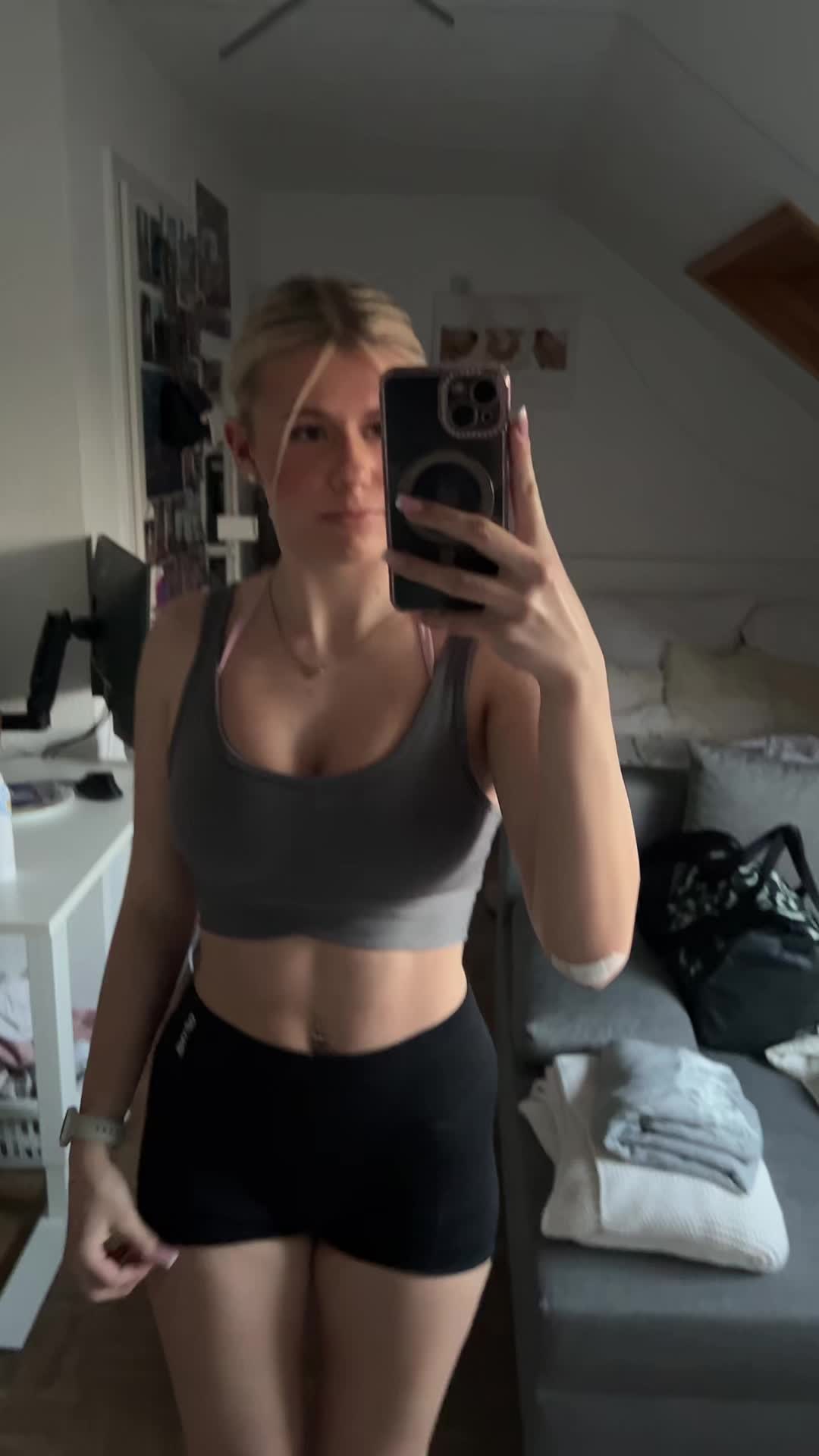 @marie.07i1