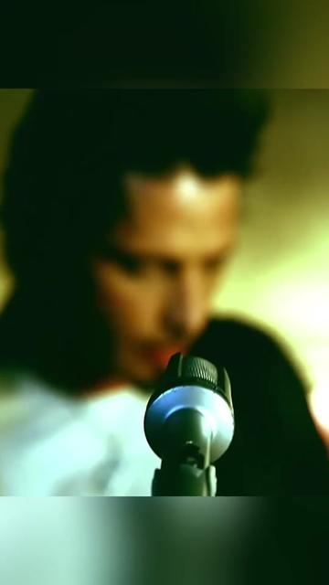 @Chris Cornell