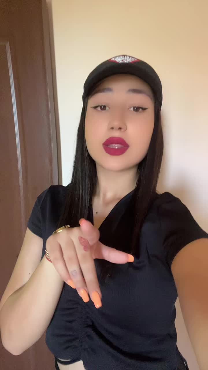 @Vilikamburova