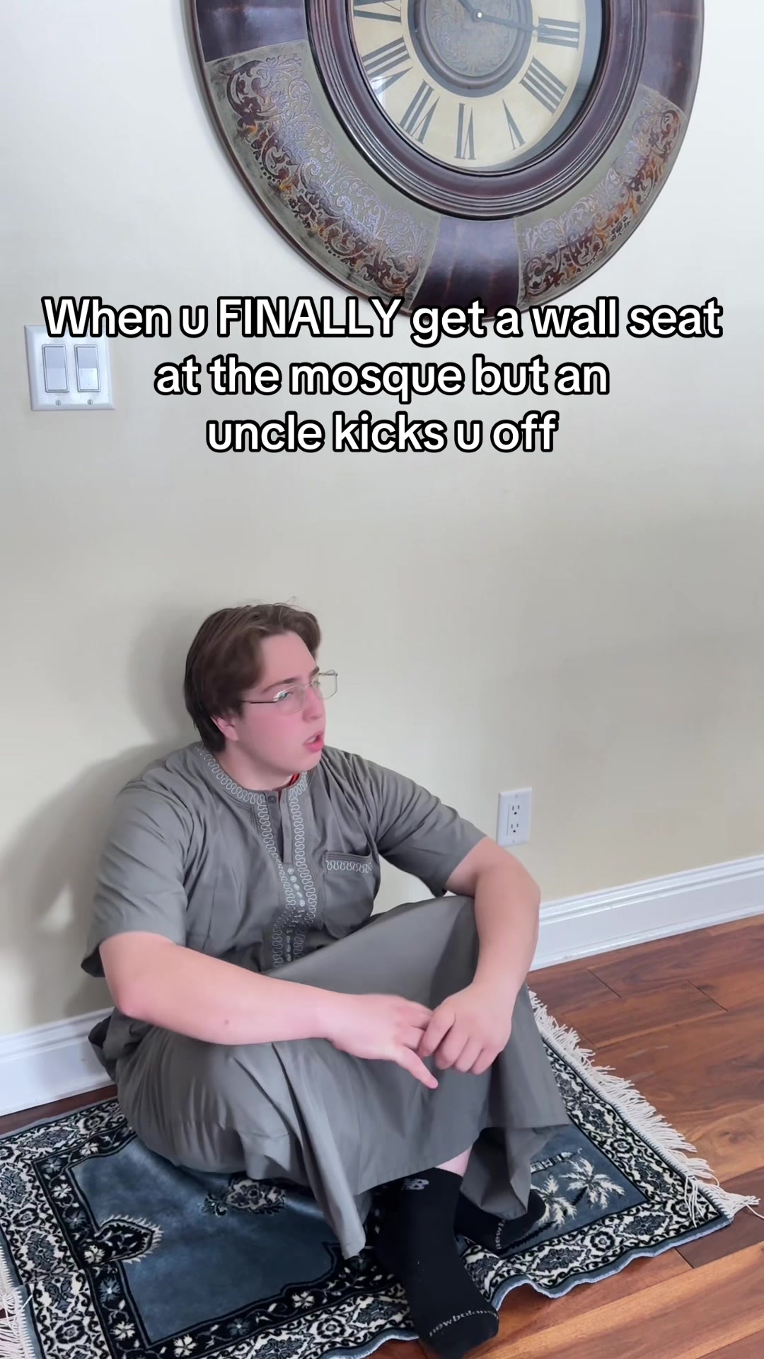 @adoolie_