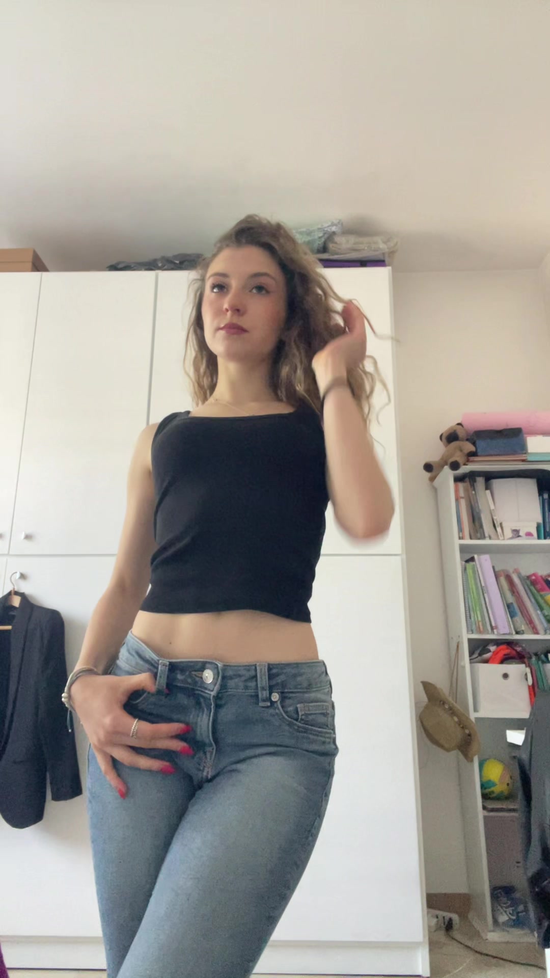 @Lara