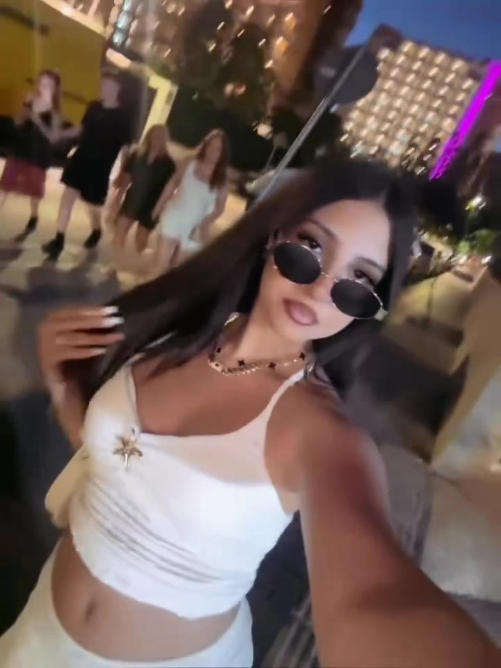 @Lary_Larisa