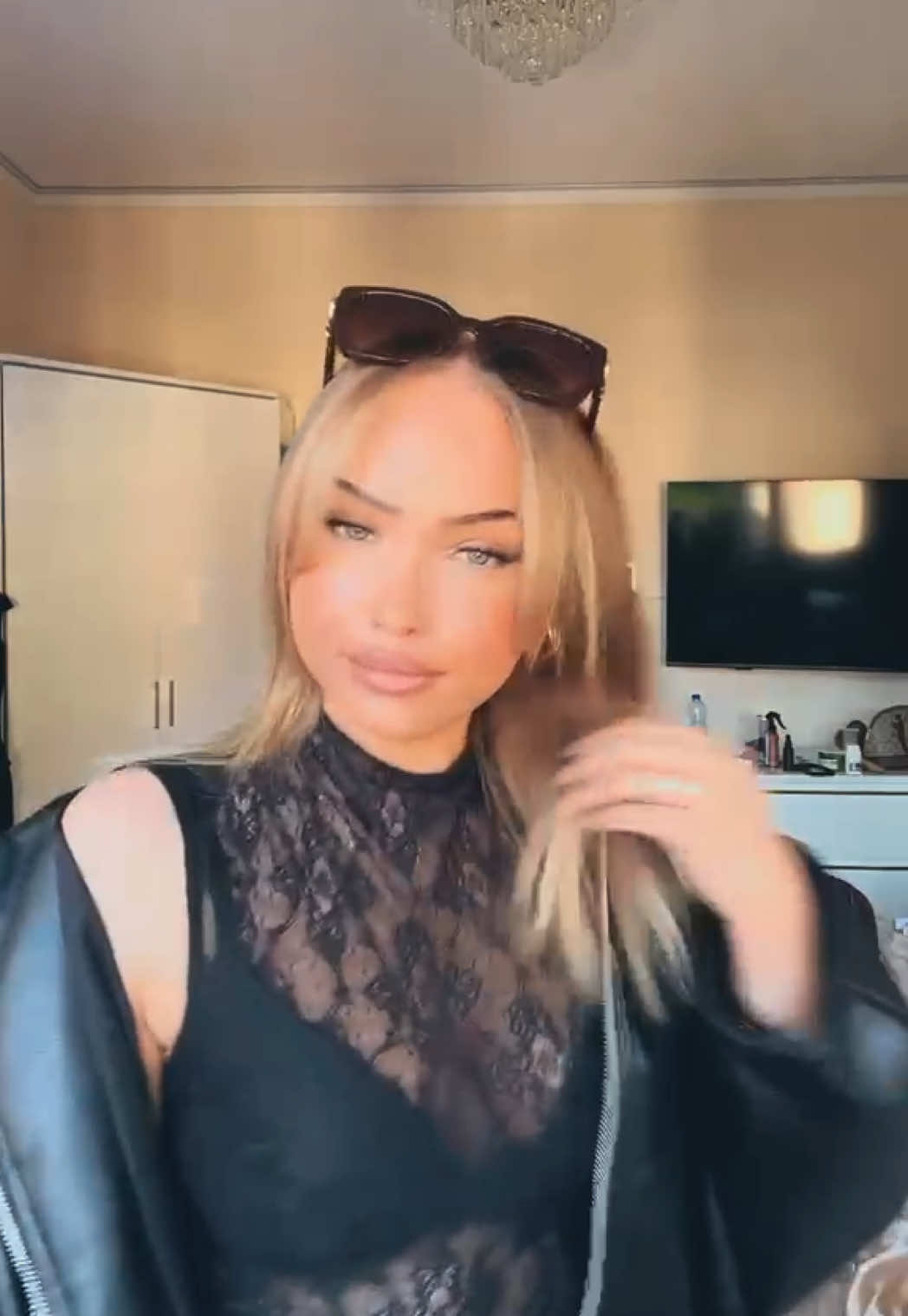 @𝗟𝗮𝘂𝗿𝗮