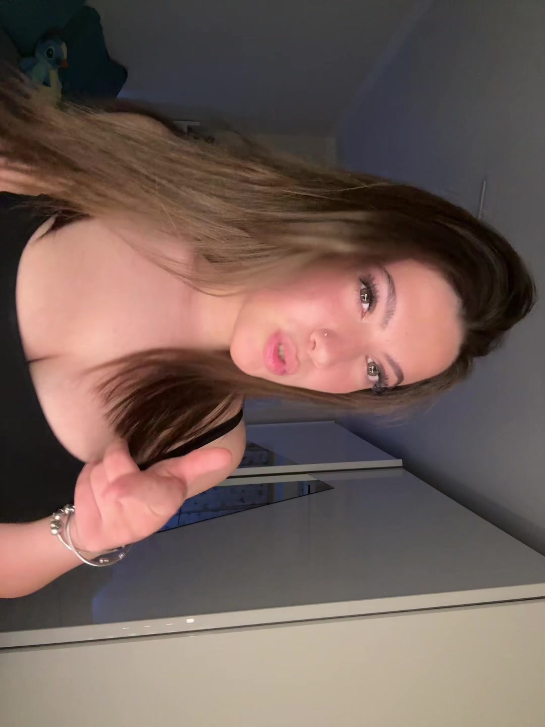 @𝓘𝓼𝓪💸