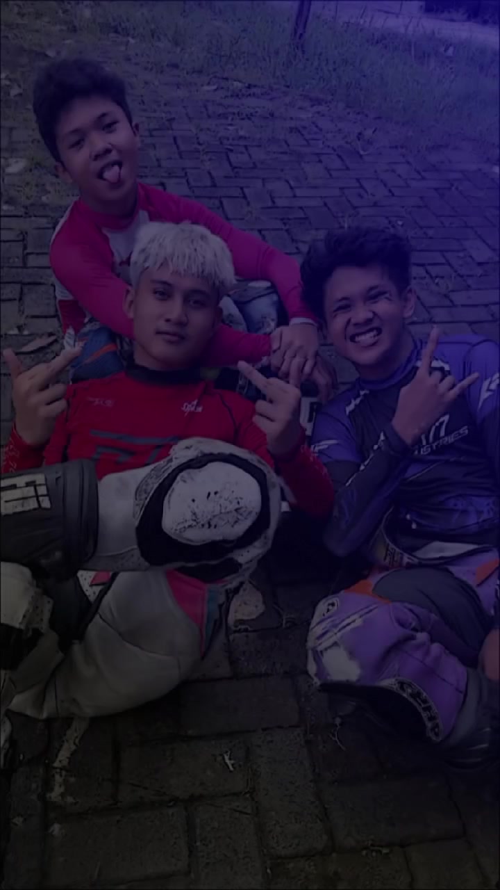 @𝗮𝗳𝗵𝗶𝗹 𝘀𝗮𝗻𝗷𝗮𝘆𝗮