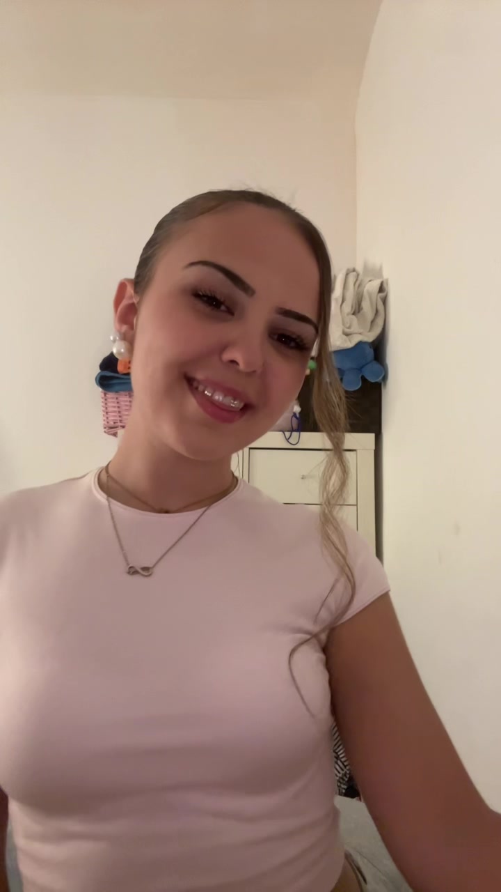 @evaaarg_