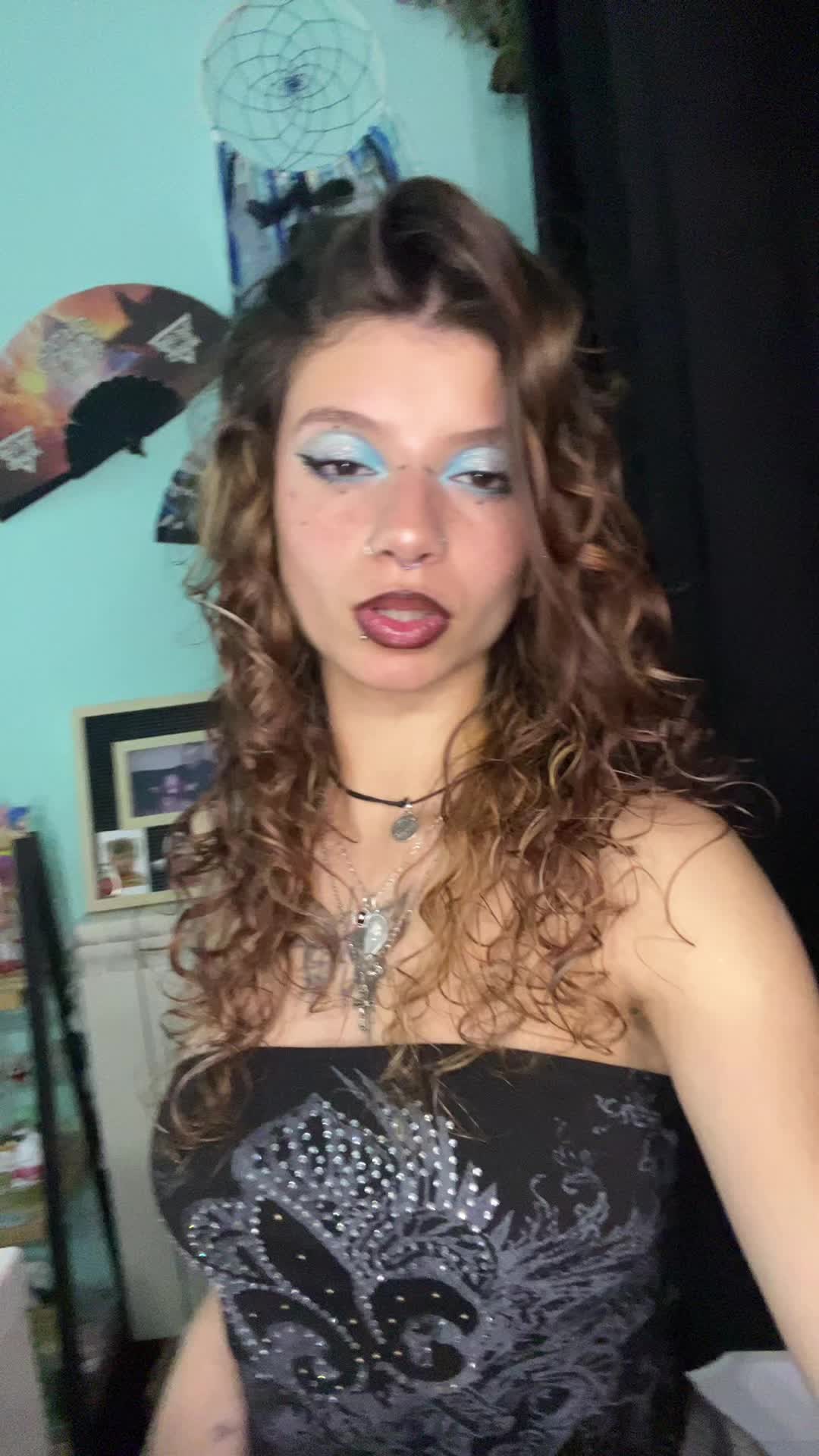 @☣️