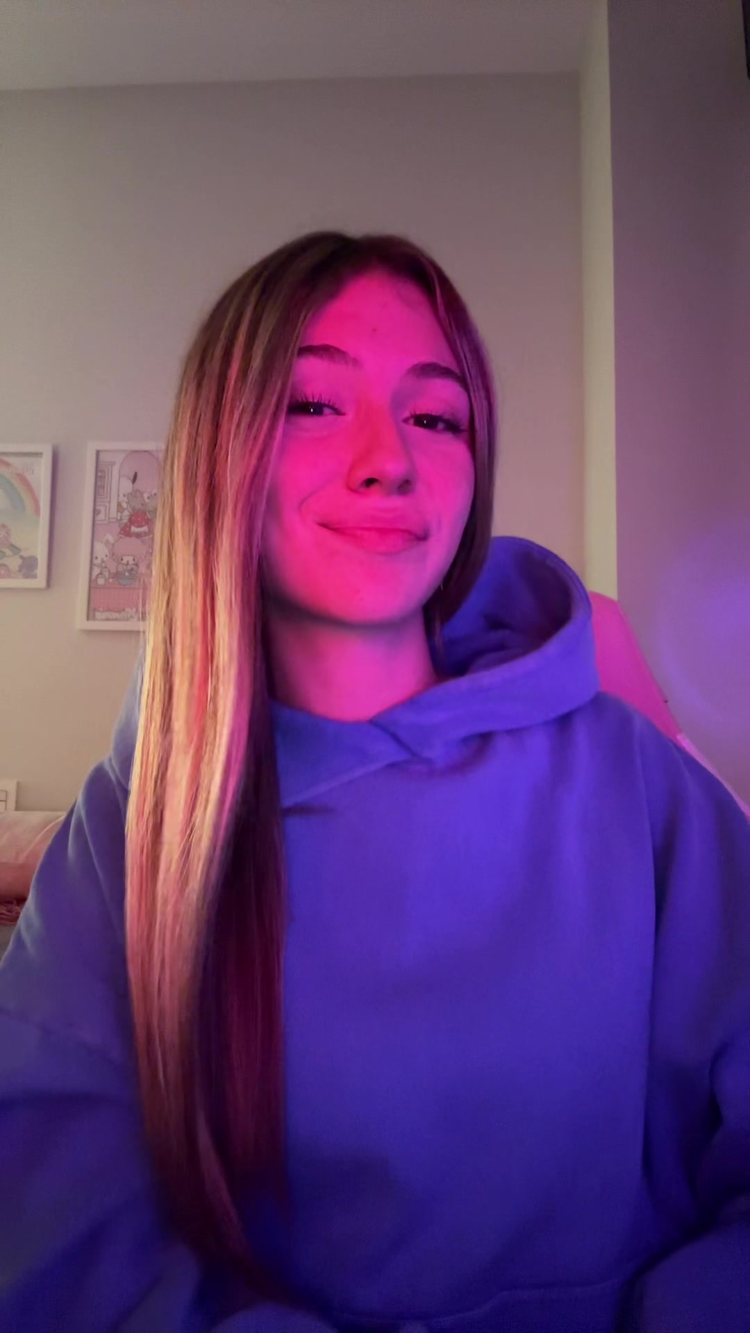 @𝑀𝓊𝓇𝒾 🎀