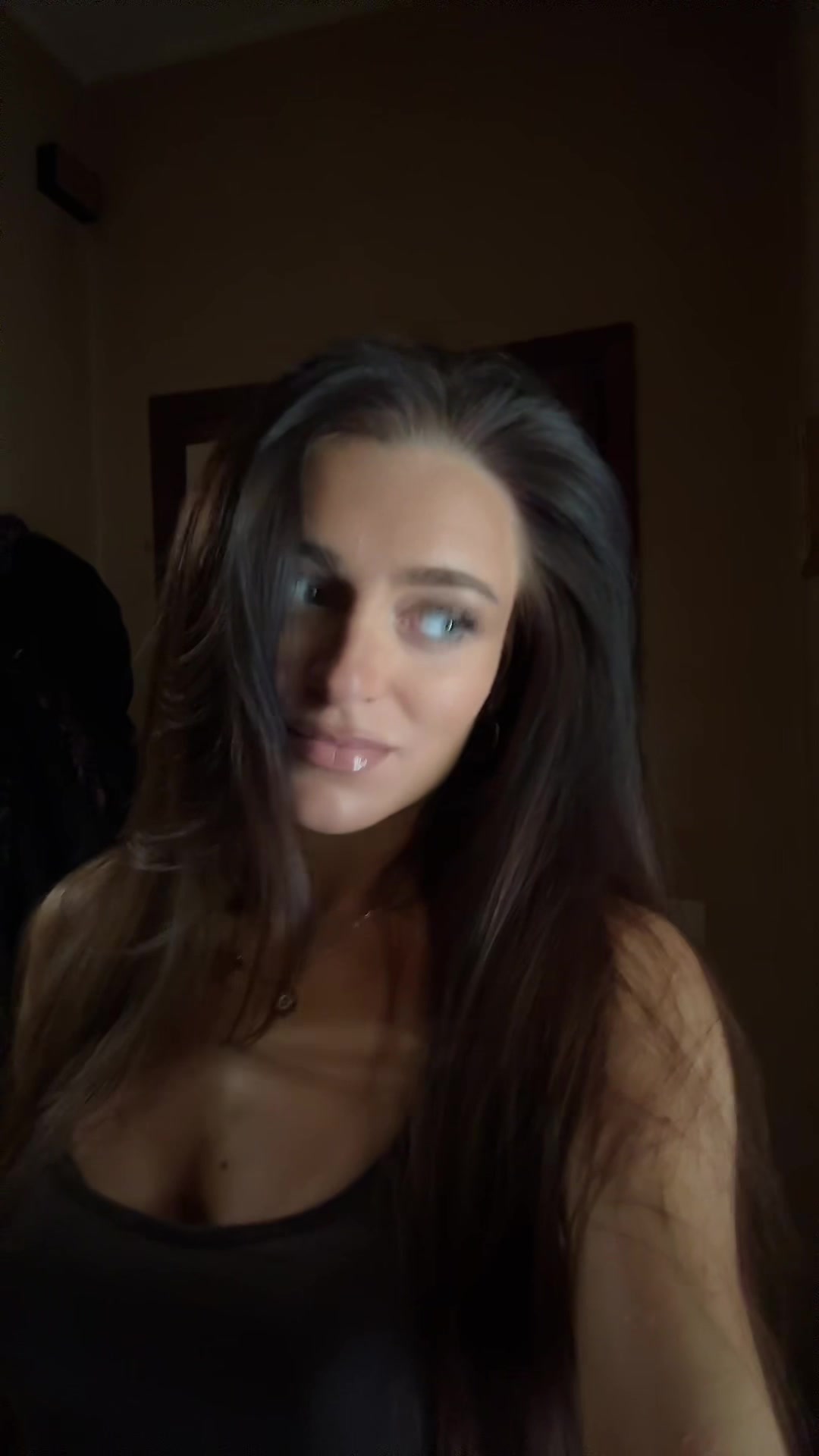 @Elena Siri
