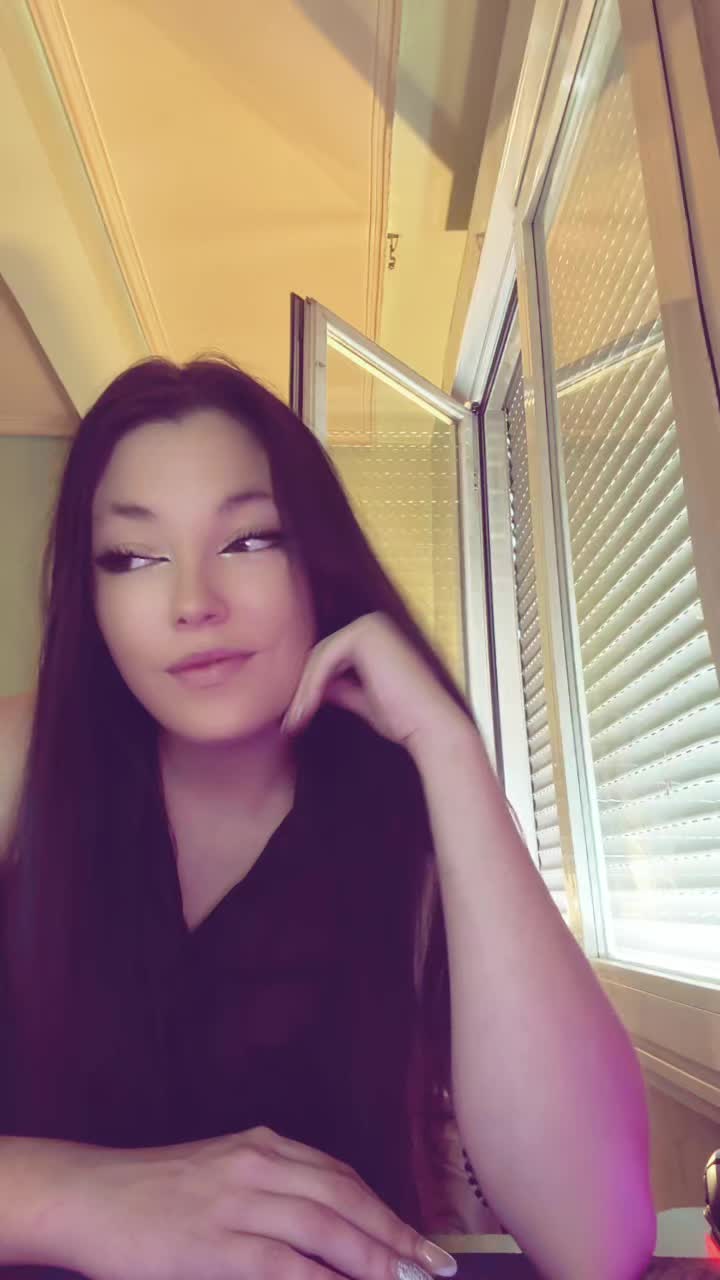 @Señora_acero🦂