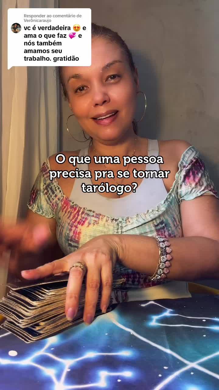 @Lívia 🪬🗝️💍📚💎🪬💒🥂✨🌹🌟