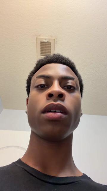 @Bizzie_🧸