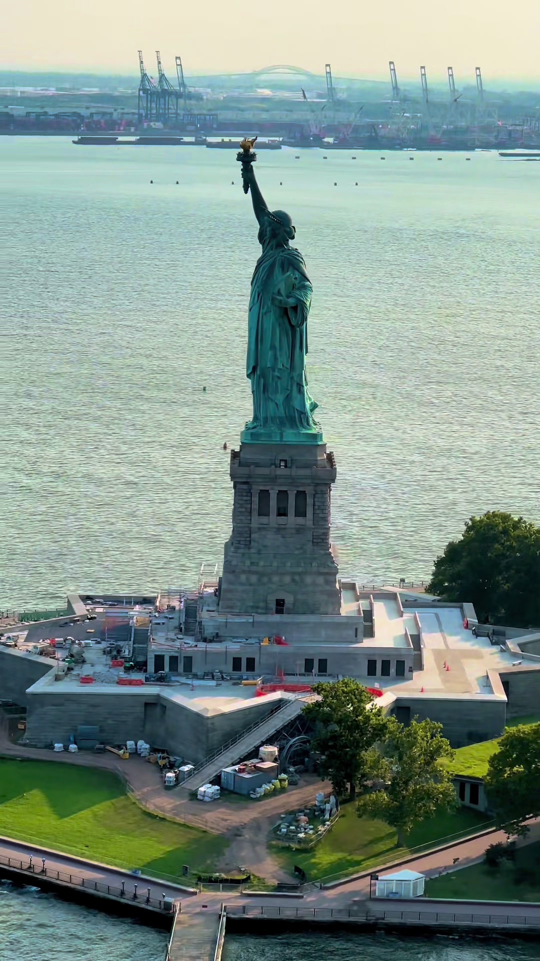 @FlyNYON