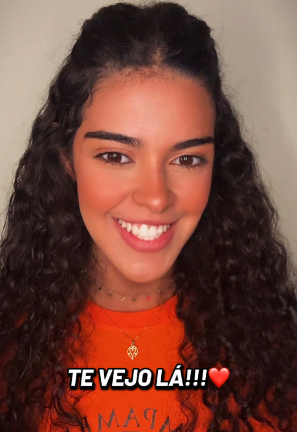 @ninamedeirosoficial