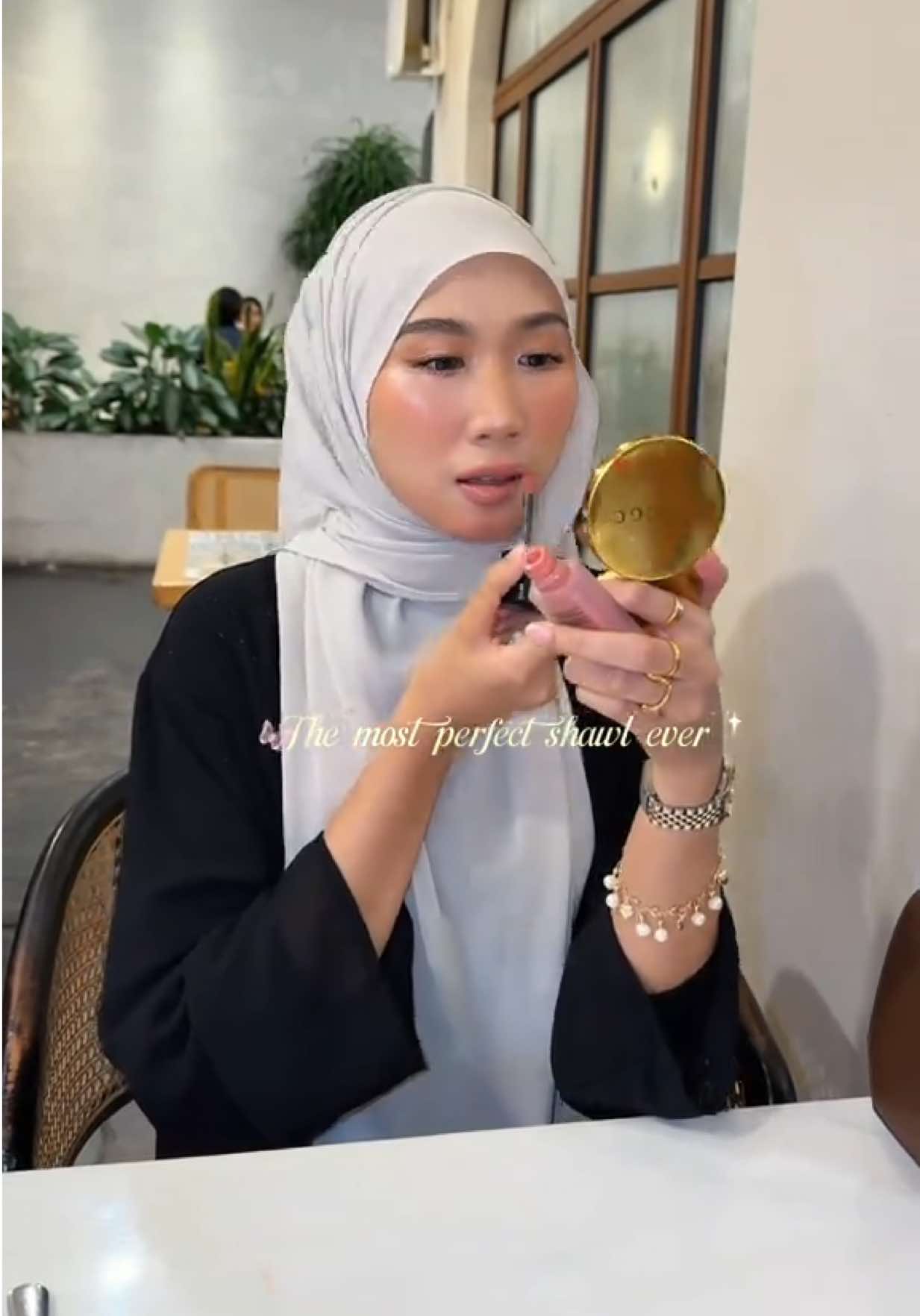 @nenahijabsofficial