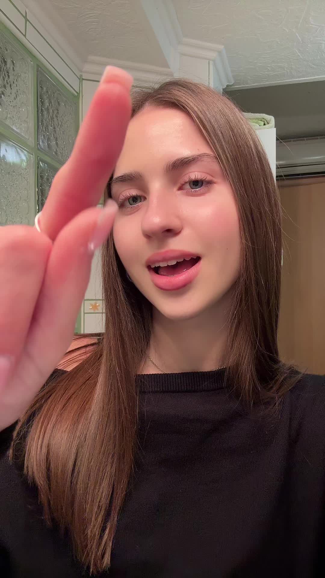 @𝐾𝑙𝑎𝑟𝑎 𝐽𝑎𝑚𝑛𝑖𝑘𝑎𝑟