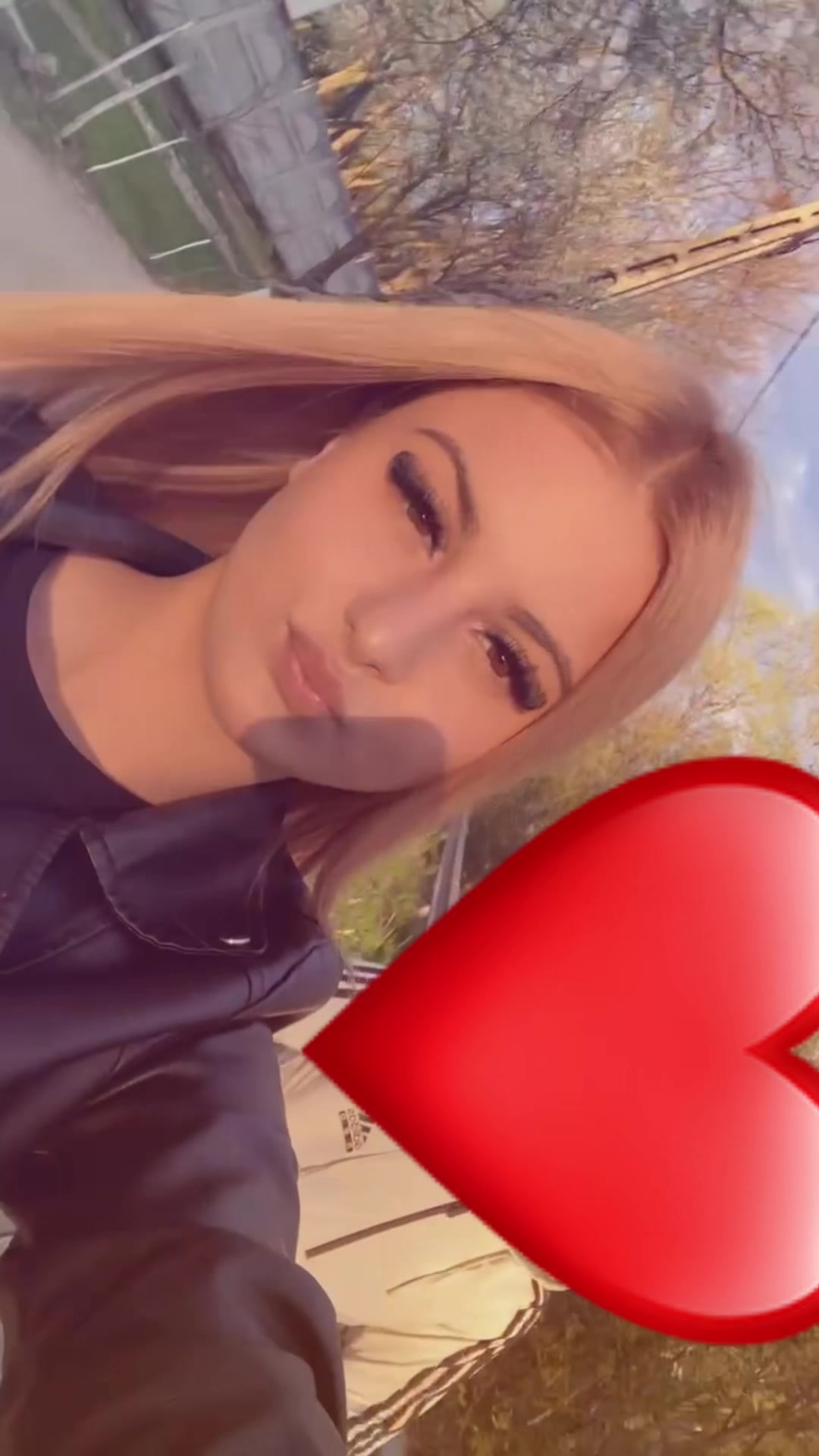 @Denisa