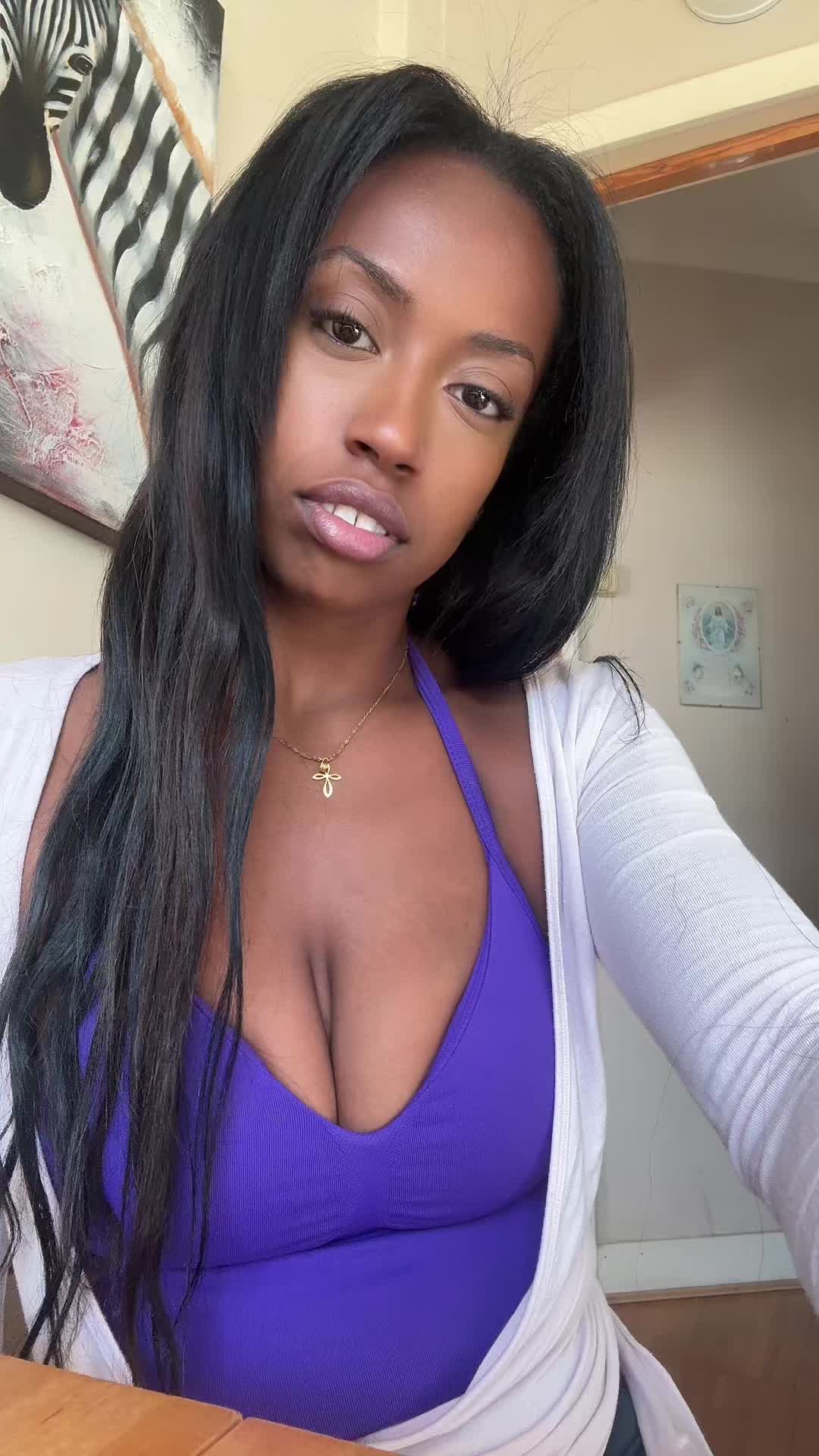 @naomi