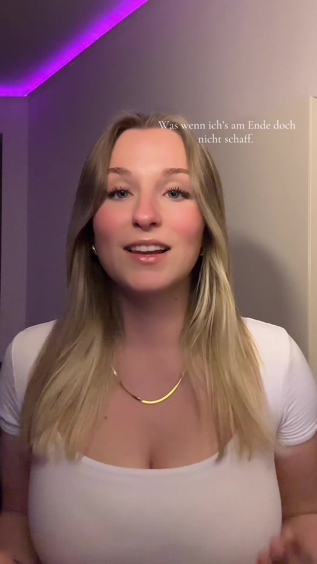 @𝐸𝓂𝒾𝓁𝓎