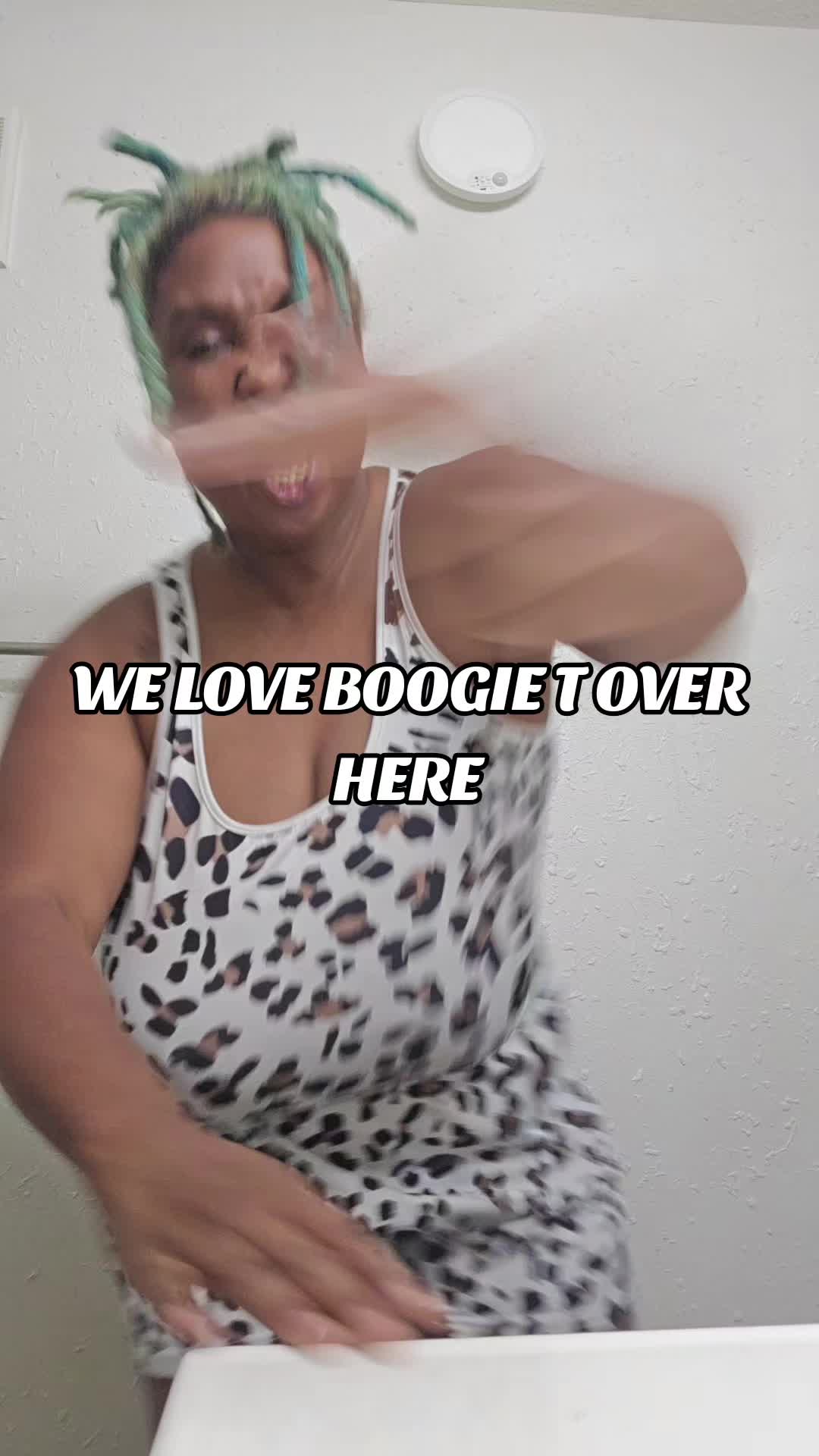 @QveenKitchenWitch🧹🍃✨️