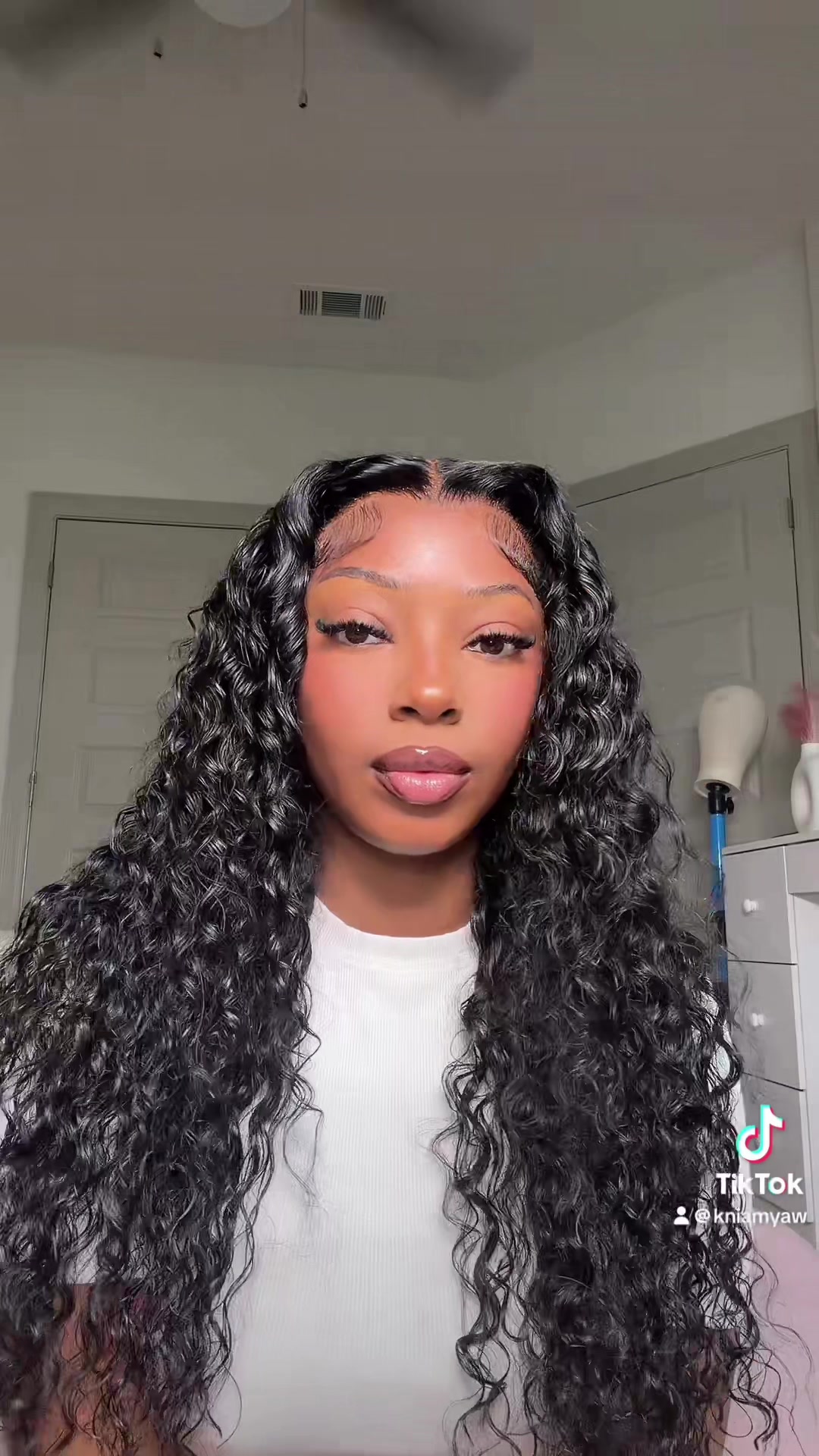 @Kniamya