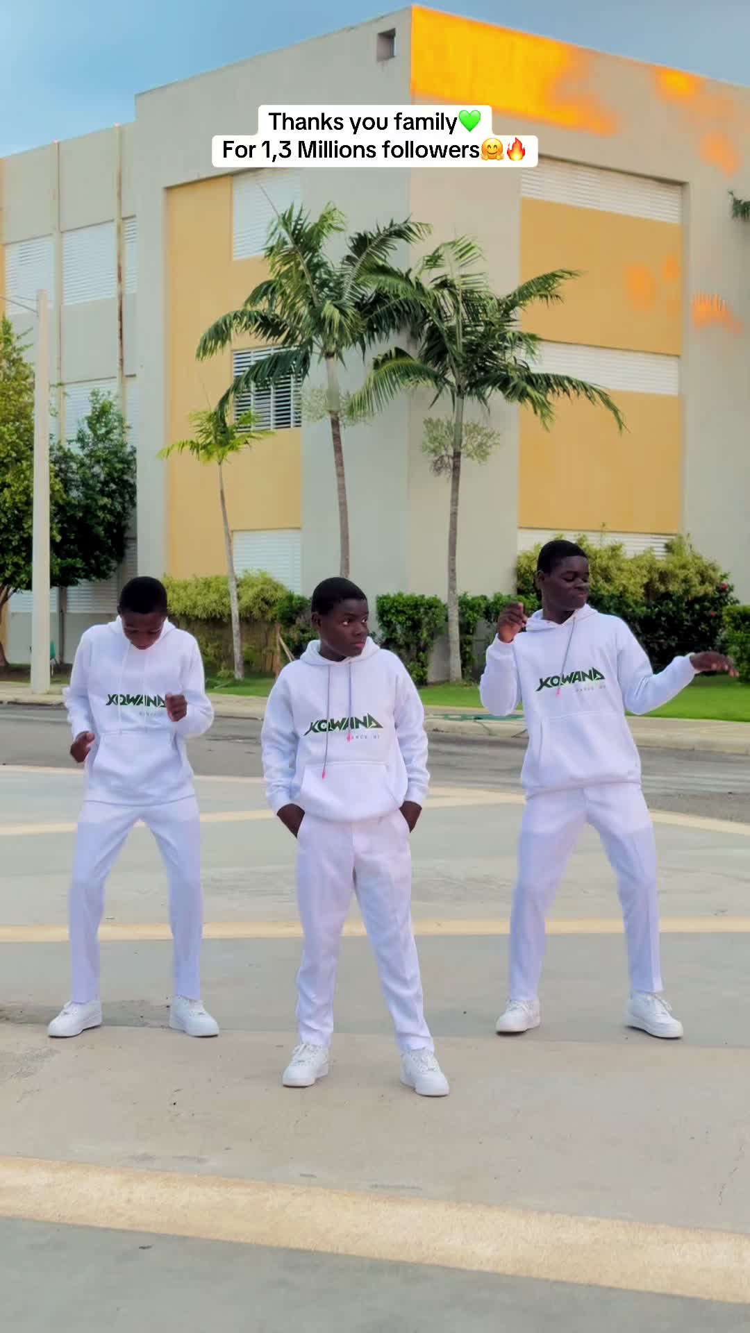 @KOWANA DANCE