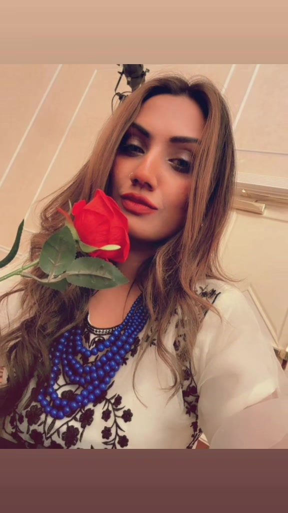 @𝐻𝒾𝓃𝒶𝓈𝒽𝒽𝒽𝒽