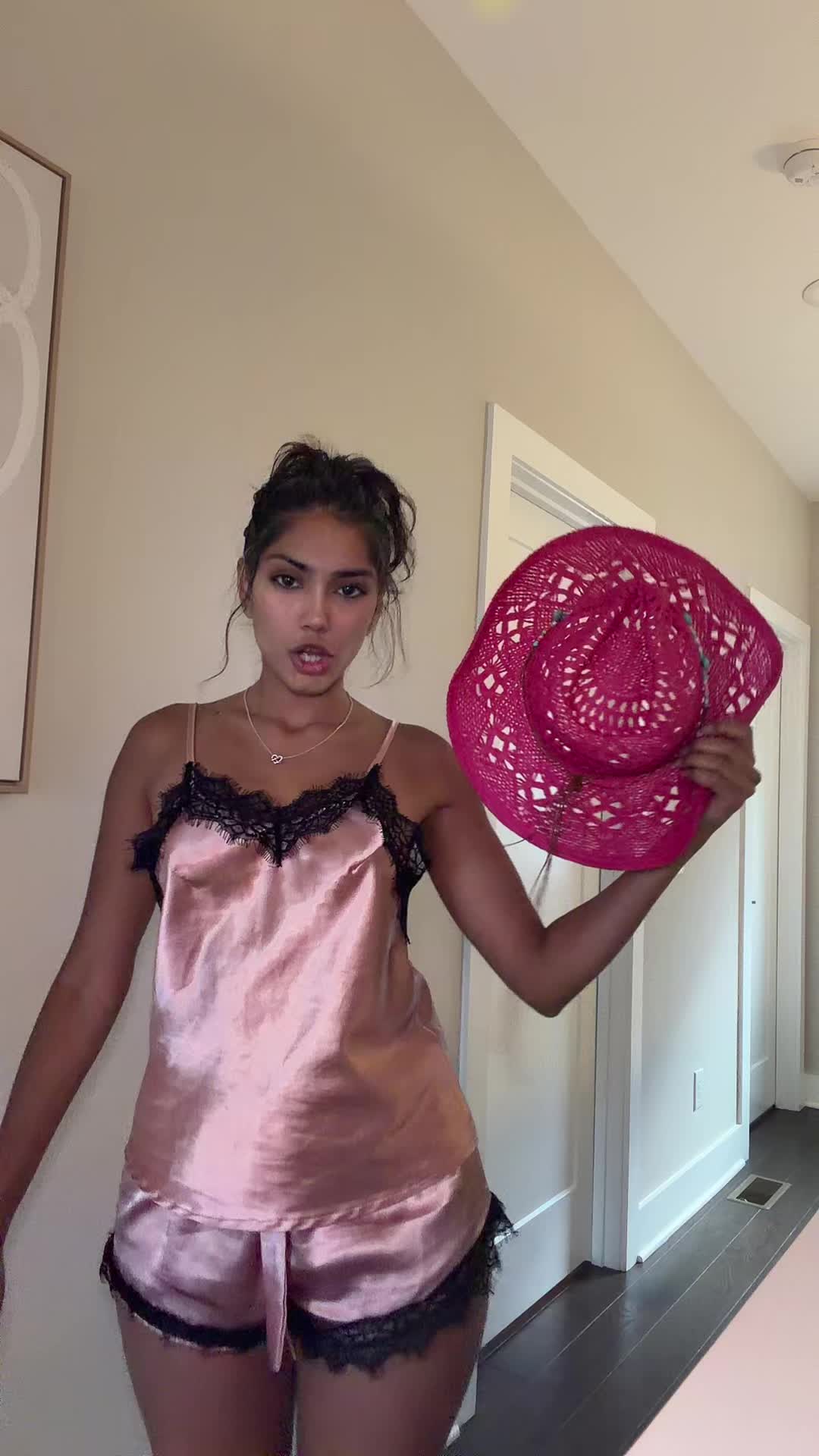 @Devina1216_