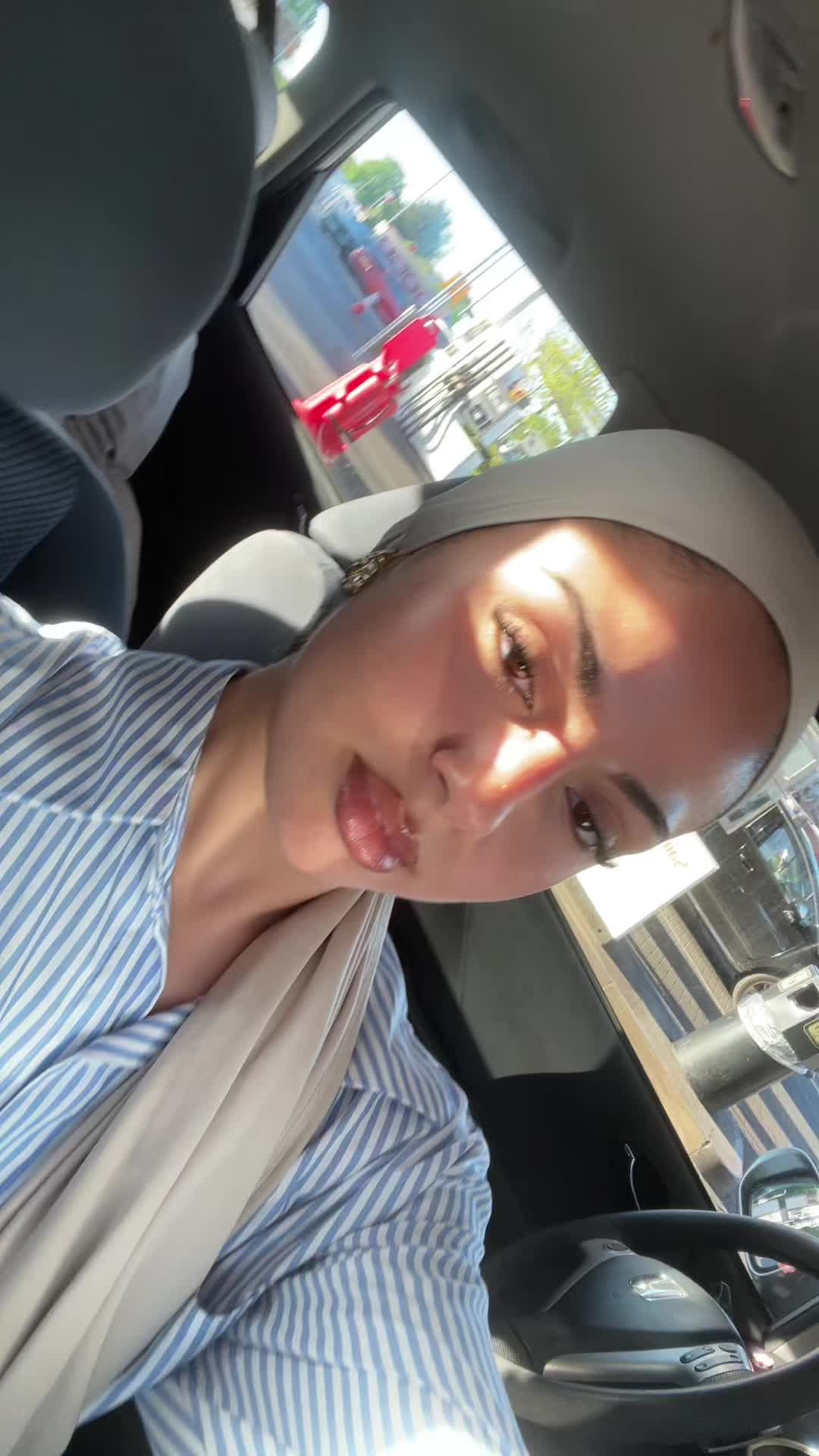 @ɪ