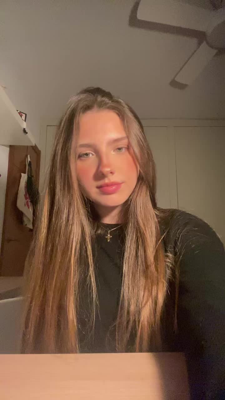 @inés