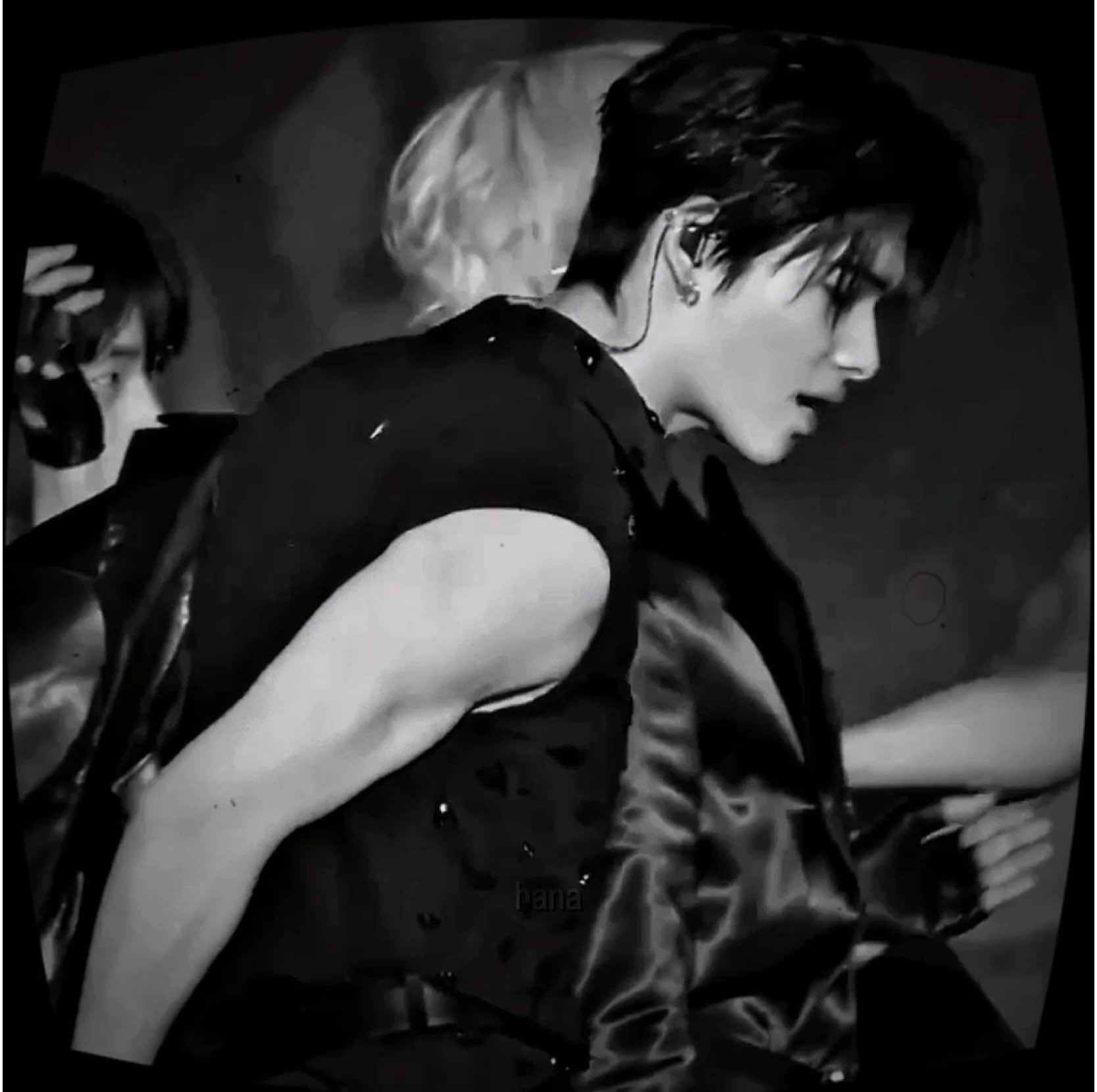 @𝘩𝘢𝘯𝘢 ᵒᵗ⁷
