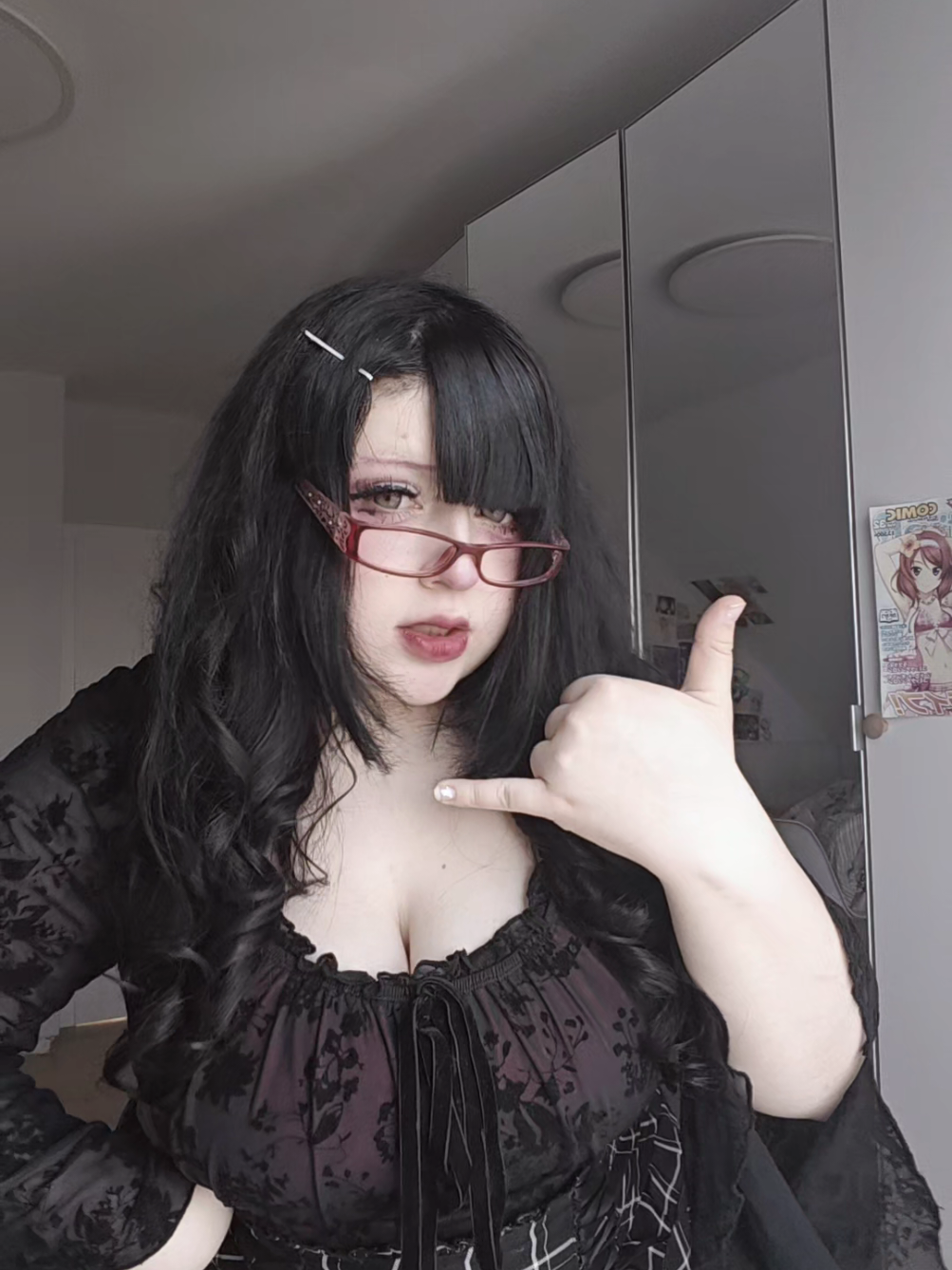 @aya*゚⚞•⚟