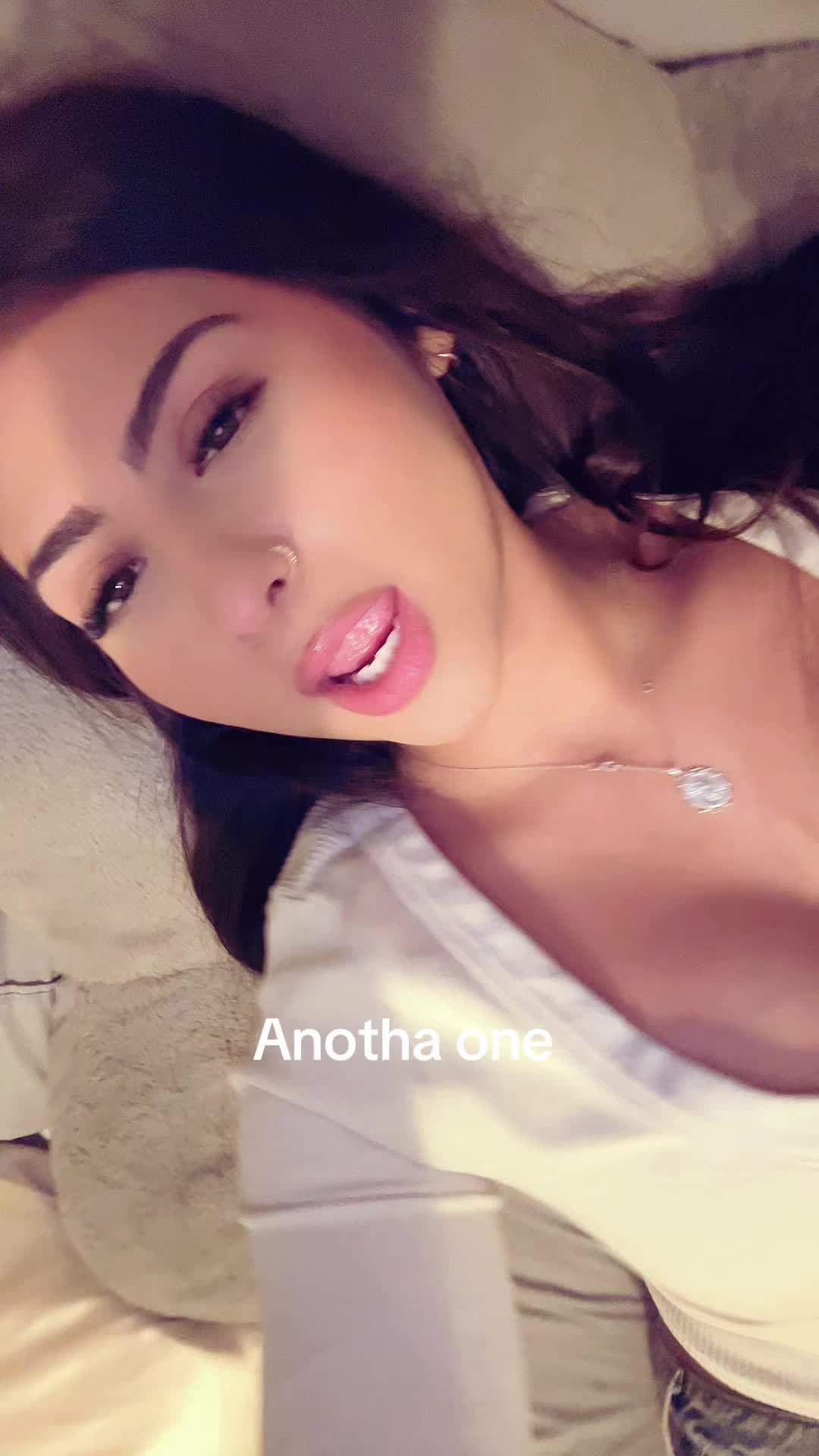 @justinesecret
