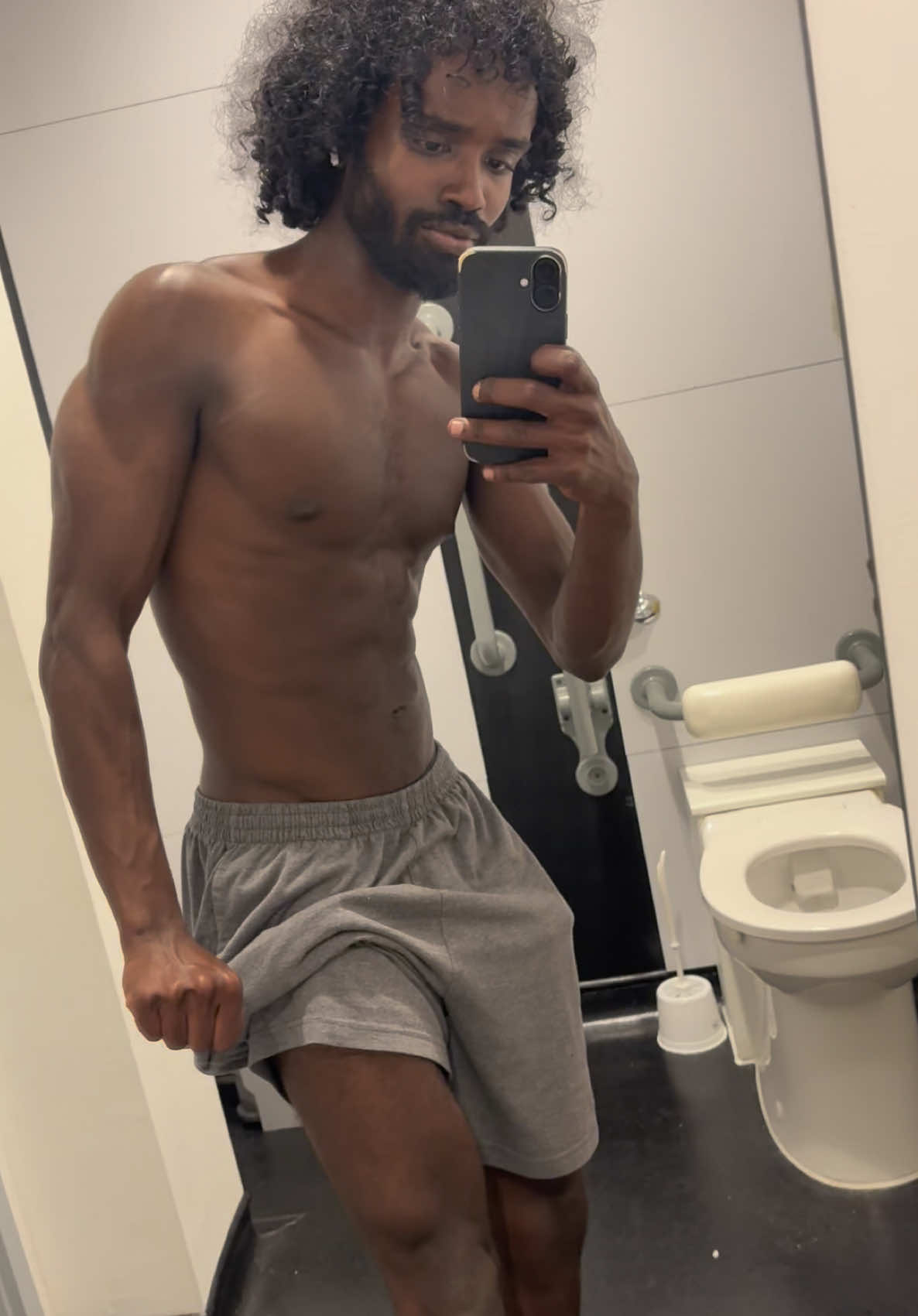 @Abz