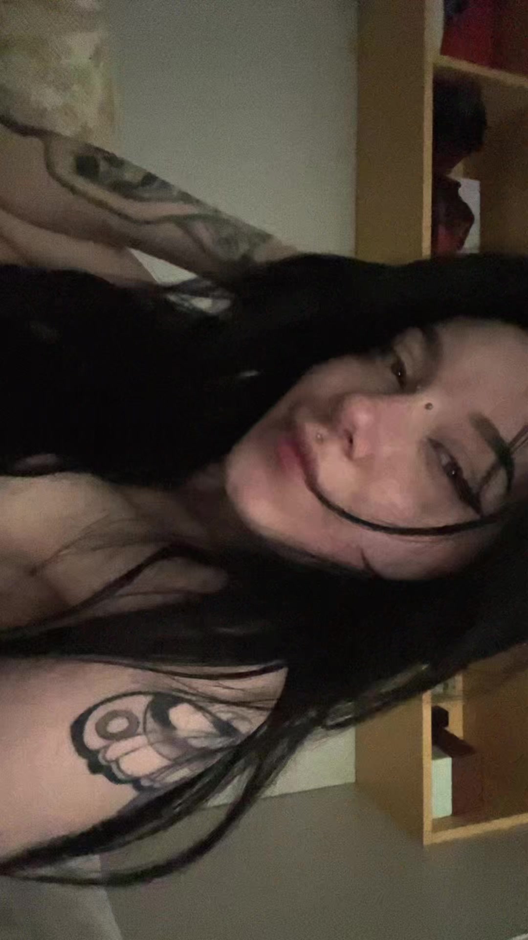 @shwushdbsjs