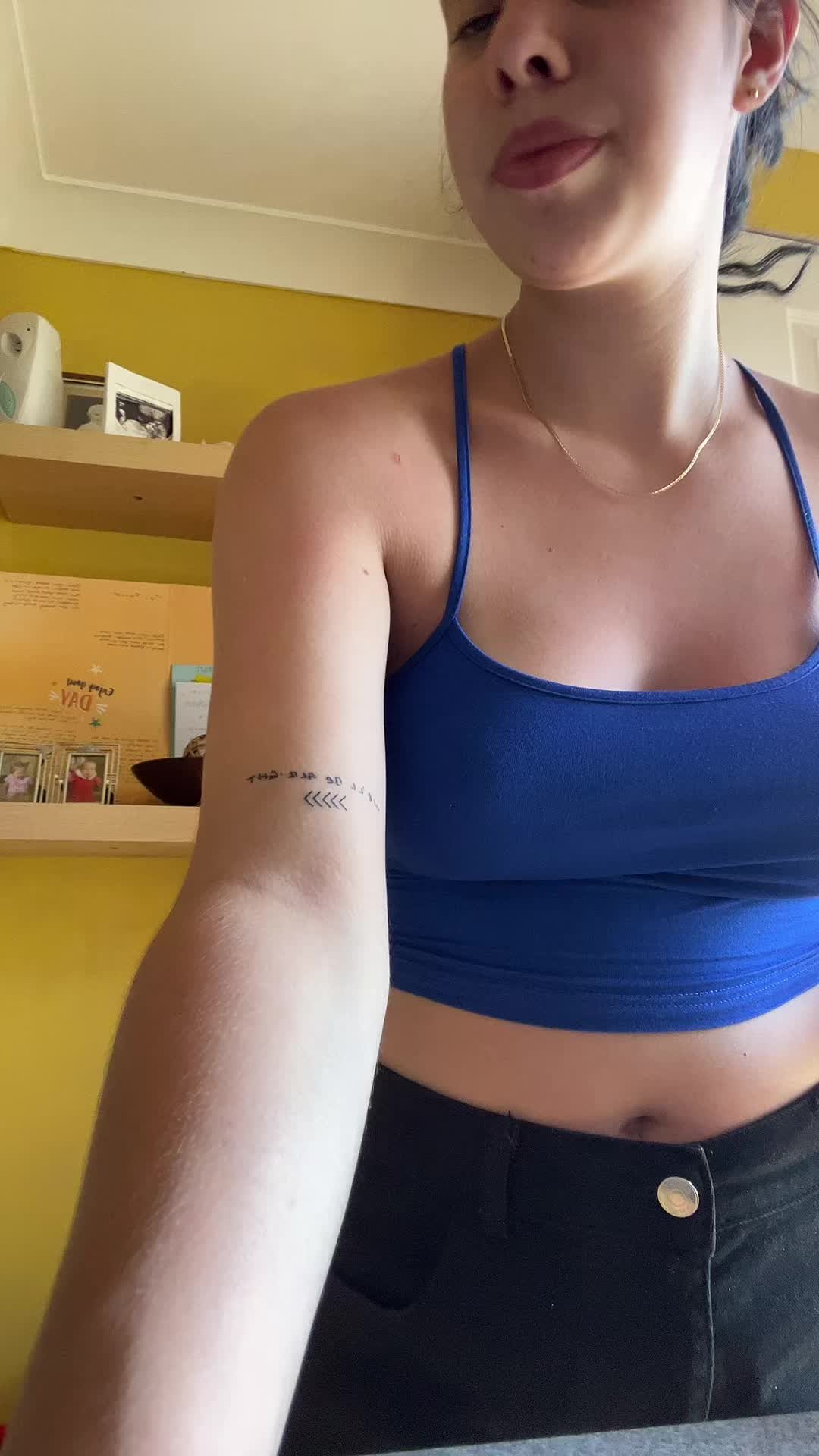 @Hannah ; 🦋 ×͜×