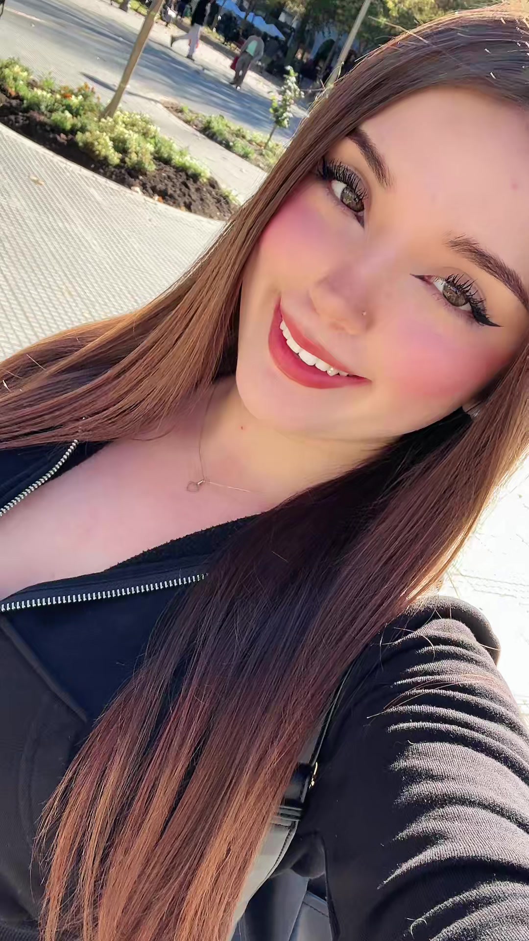 @𝑵𝒂𝒕𝒂𝒔𝒉𝒂𝑽𝒂𝒍𝒆𝒔𝒌𝒂👑