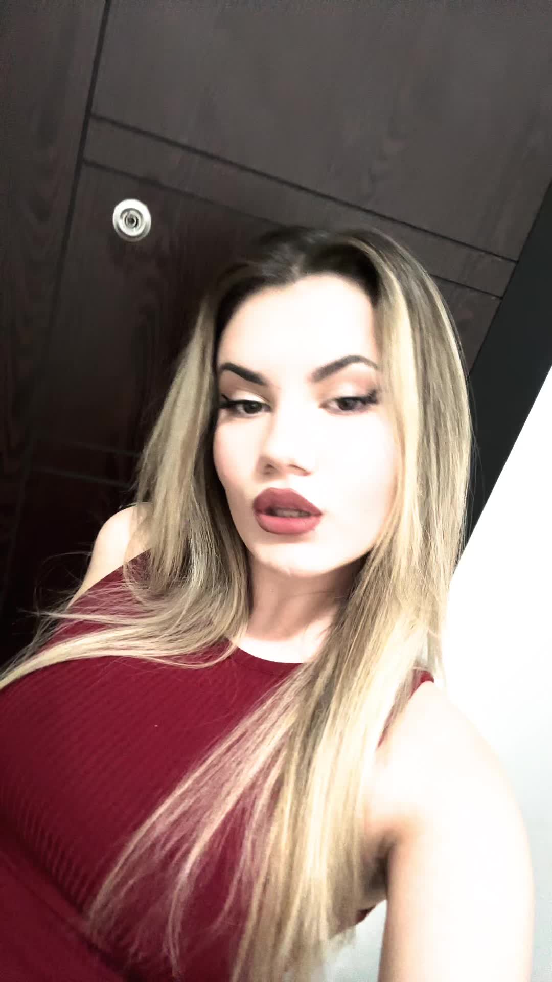 @Aviii