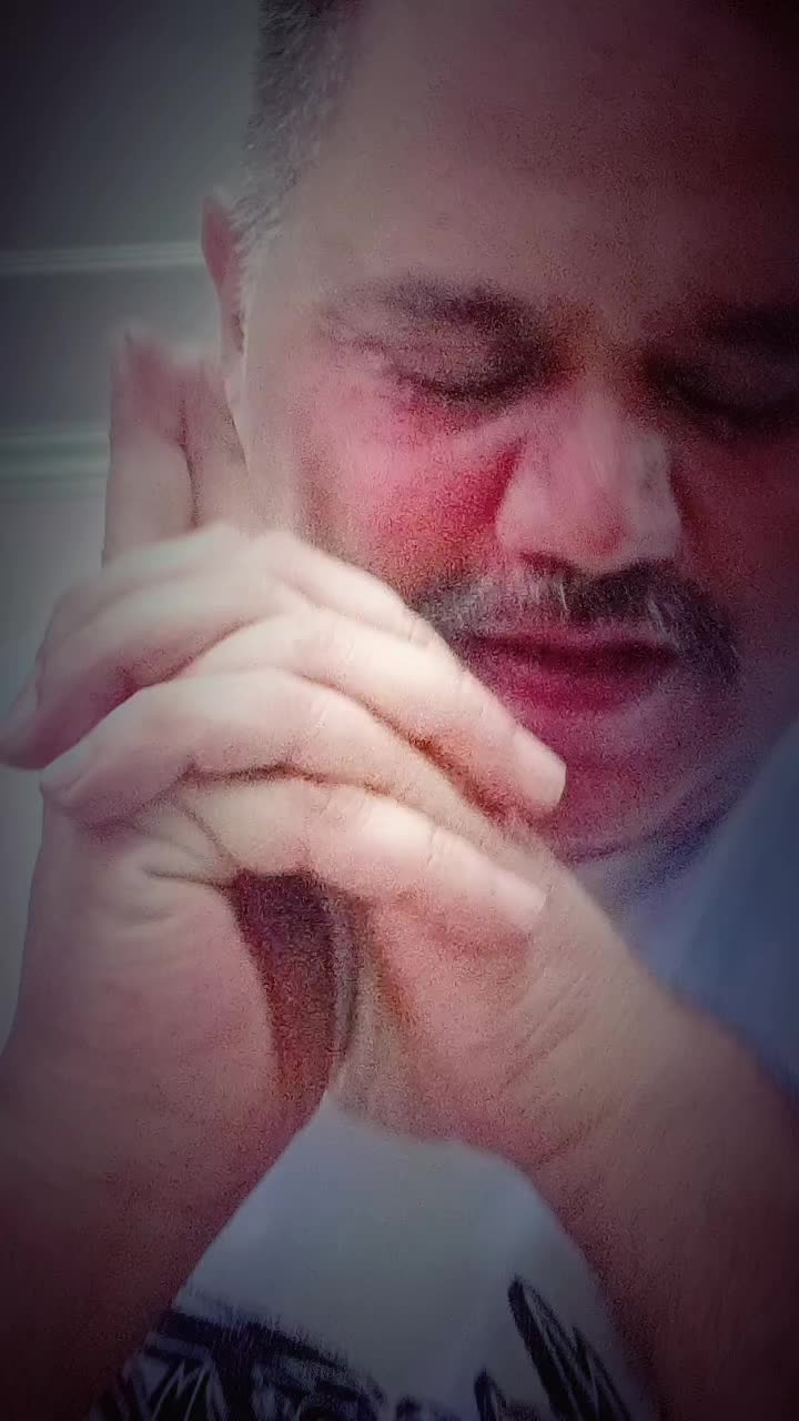 @:";":;p.":;'r.:"e..^e,.t';,"🤟