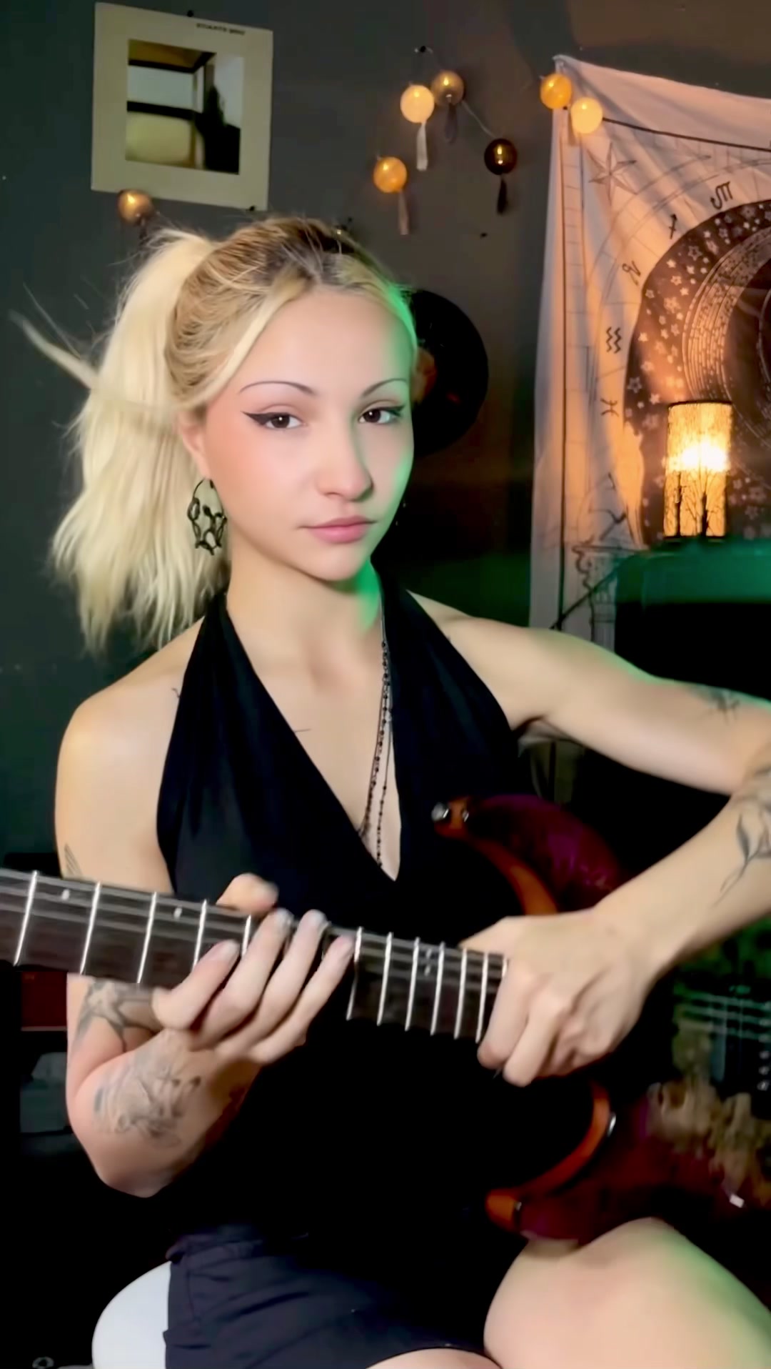 @Raven (guitar and vocals)