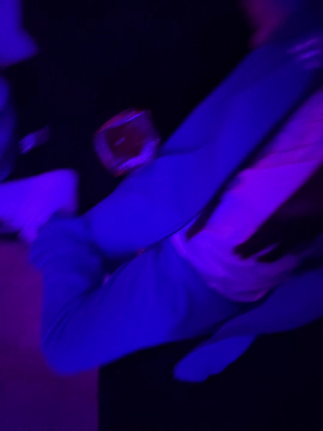 @L U Z   E L U N E Y