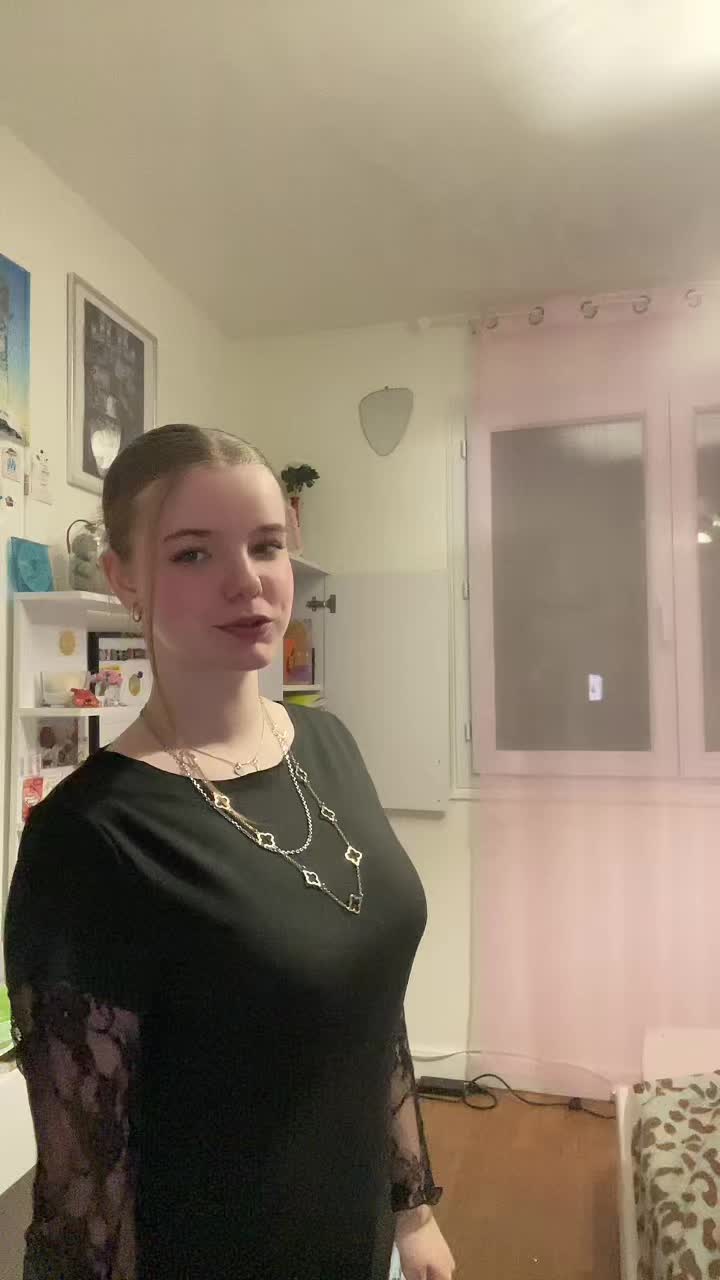 @𝓐𝓷𝓰𝓮'✰
