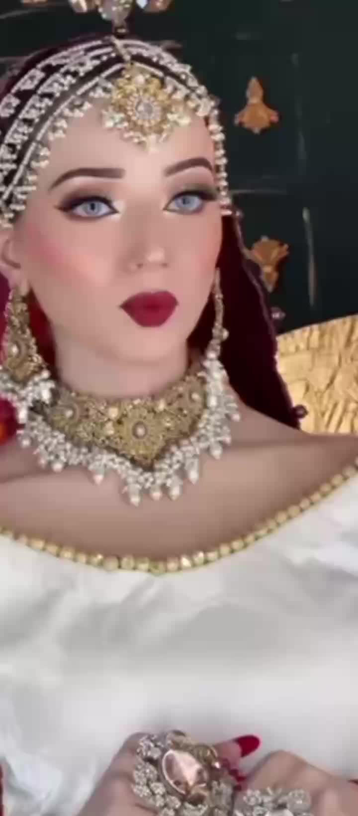 @Saima Khan