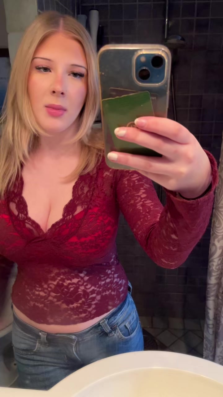 @𝓪𝓰𝓷𝓮𝓼😽