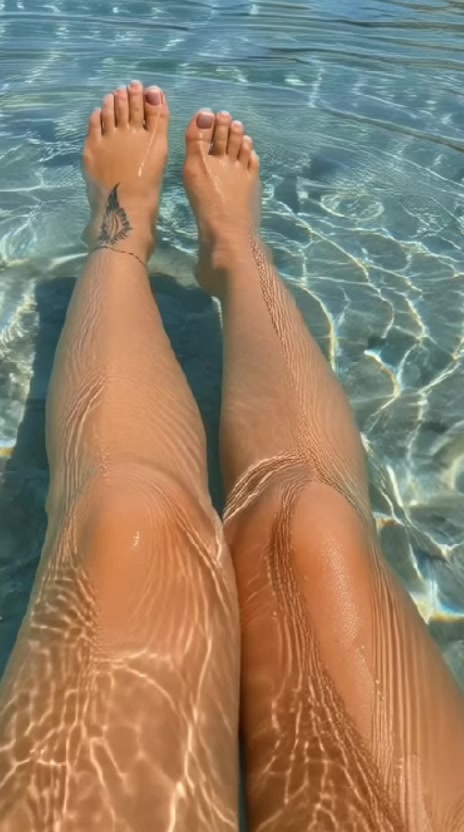 @Borostyán
