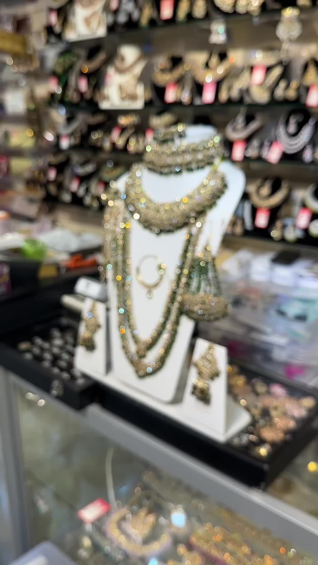 @FashionHouse438D
