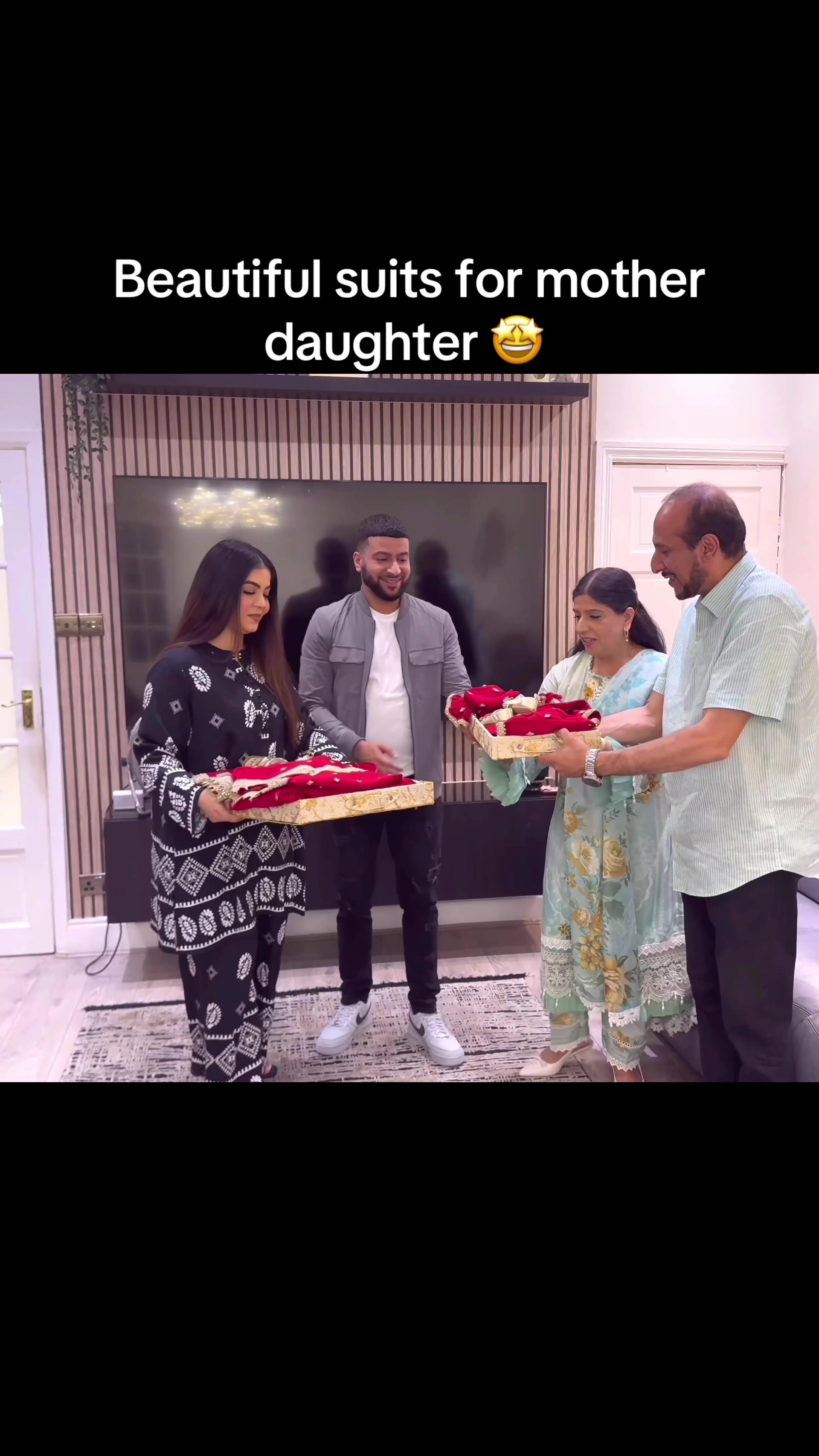 @Mama & Papa Vlogs