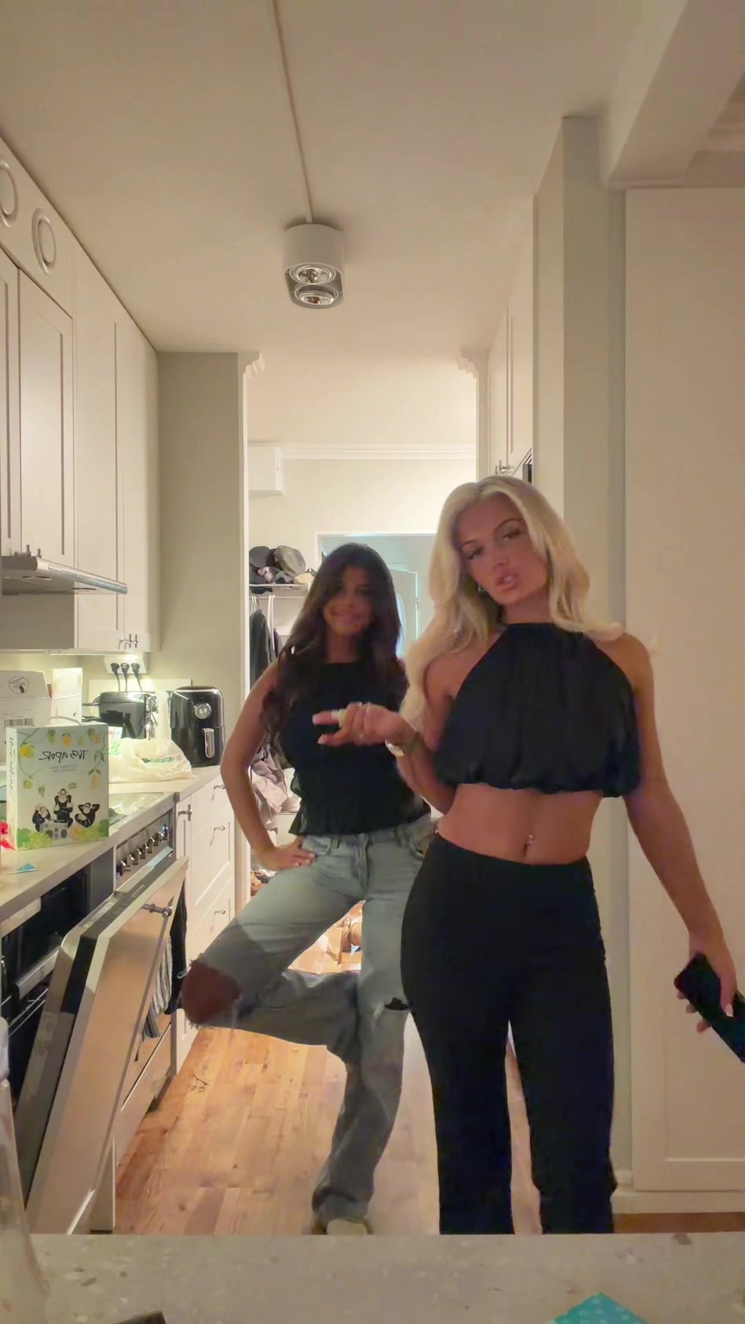 @mm