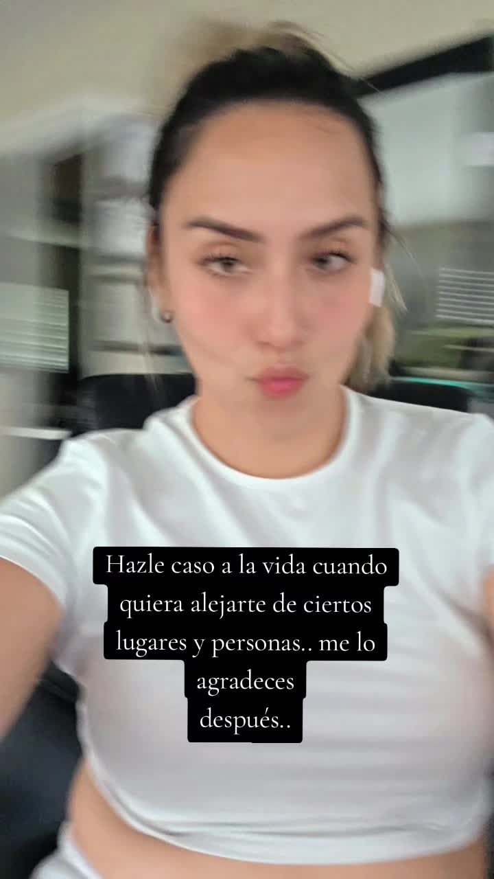 @Ѵєℓ&nu;єт&alpha;&upsilon;я&alpha;