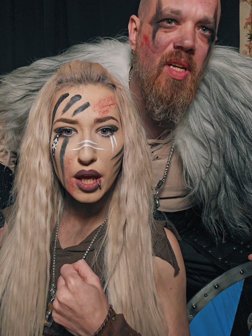@VikingJulia